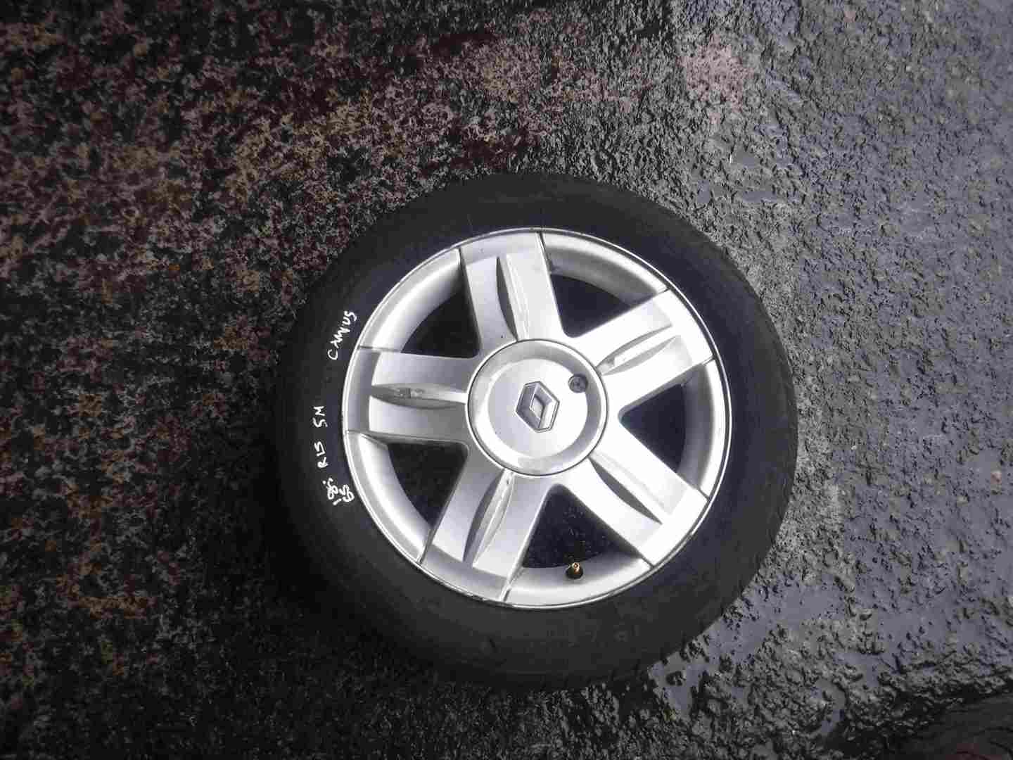 Renault Clio MK2 20012006 Campus Alloy Wheel + 185 55 15 5mm Tread