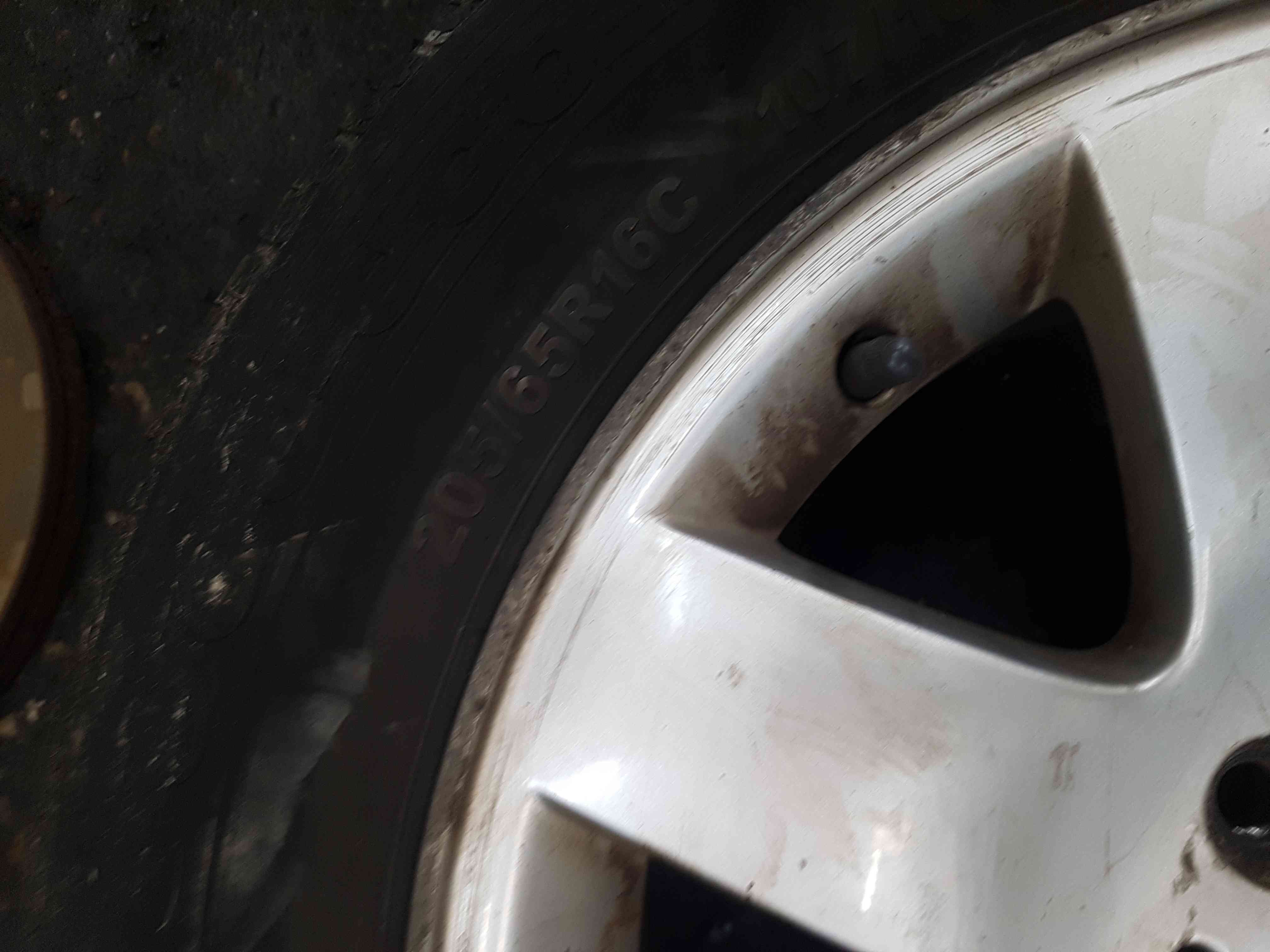 Thumb 5 Bmw 3 Series 1999-2004 Alloy Wheel Bm316007 + tyre 205 65 16 6mm 4/5