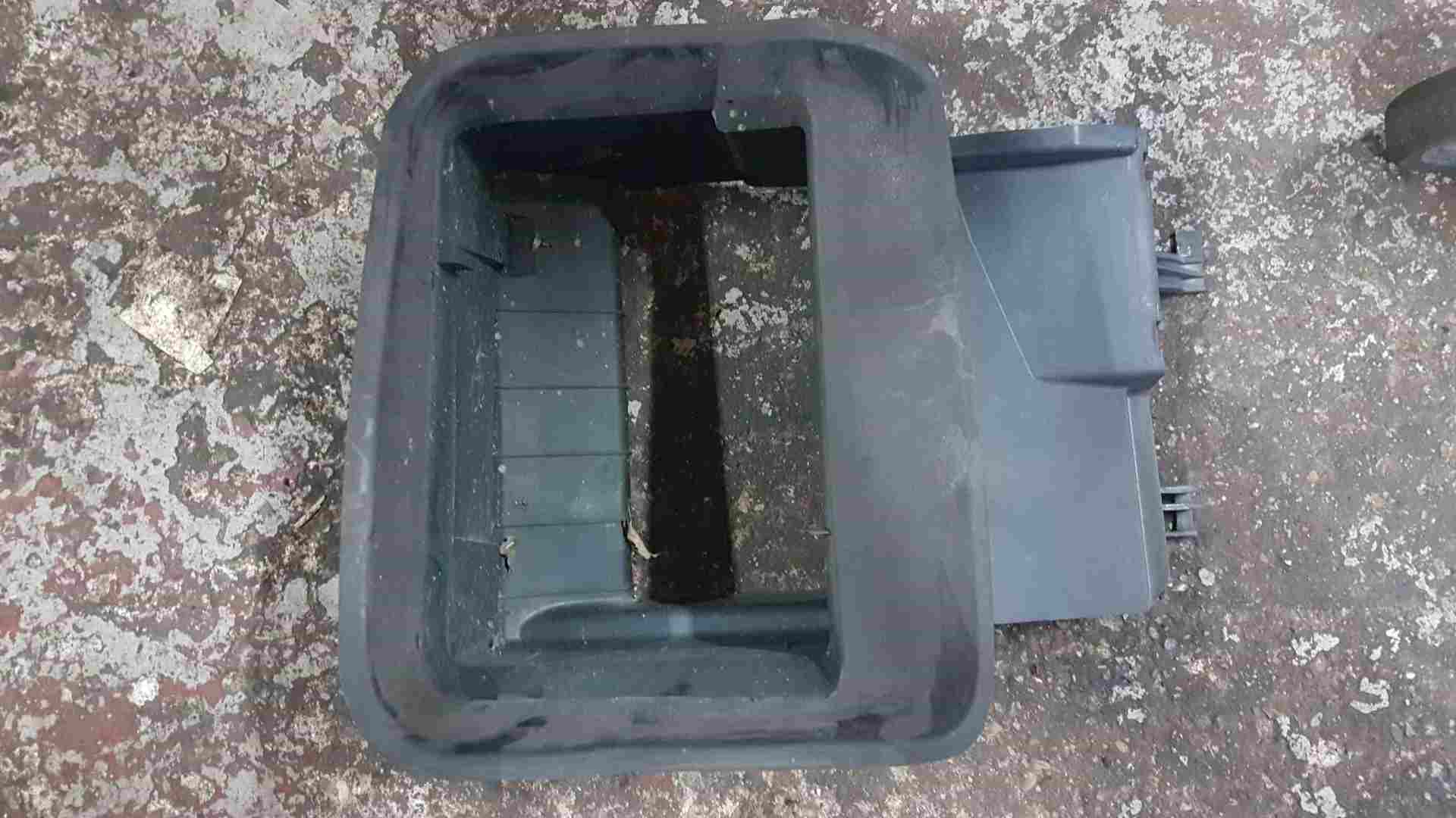 Captur MK1 2013-2018 Intercooler Plastic AIR Duct Scoop  215580321R
