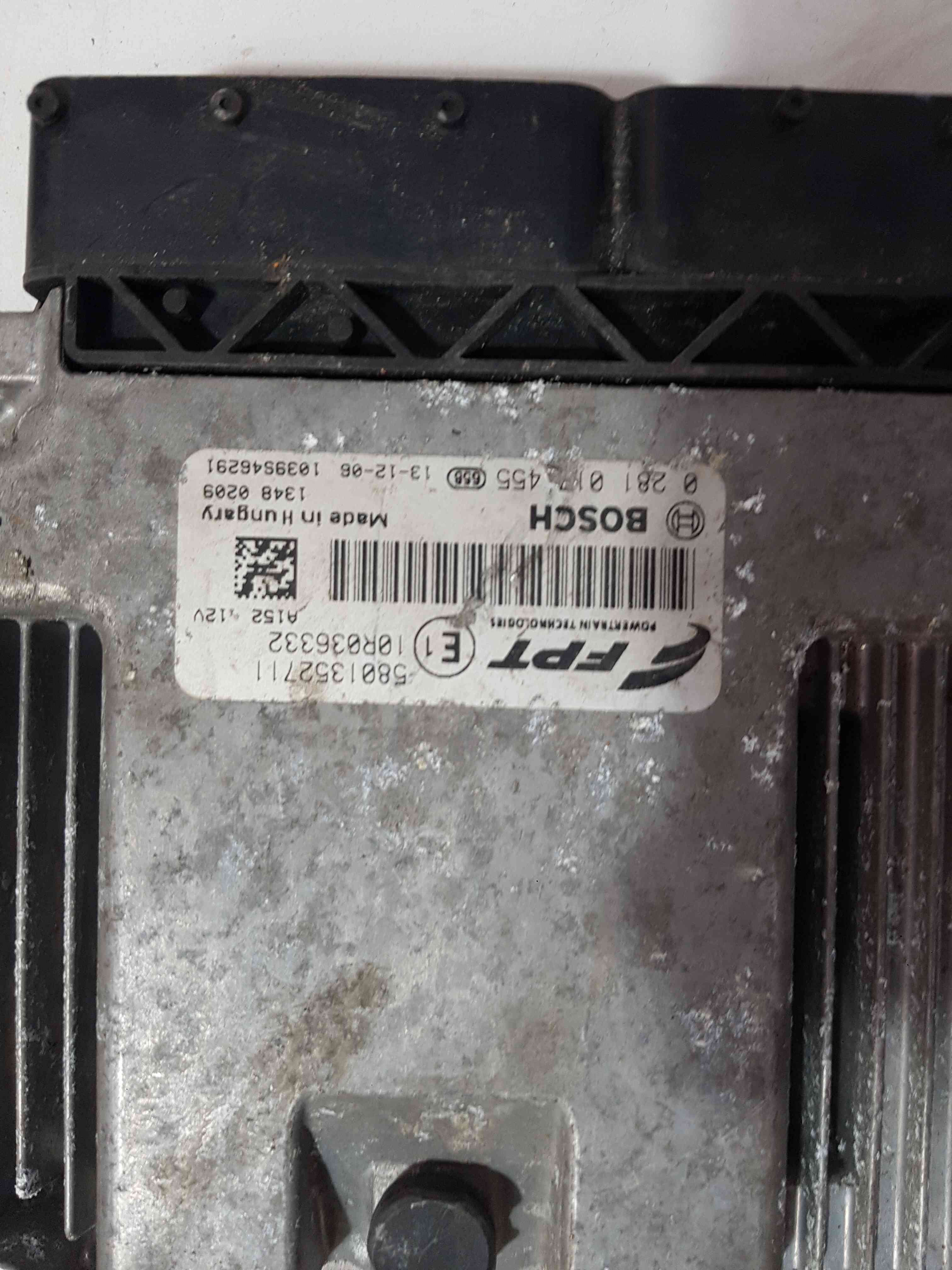 Thumb 2 Iveco Daily 2.3 Diesel 2011-2015 Engine Control Unit ECU 5801352711