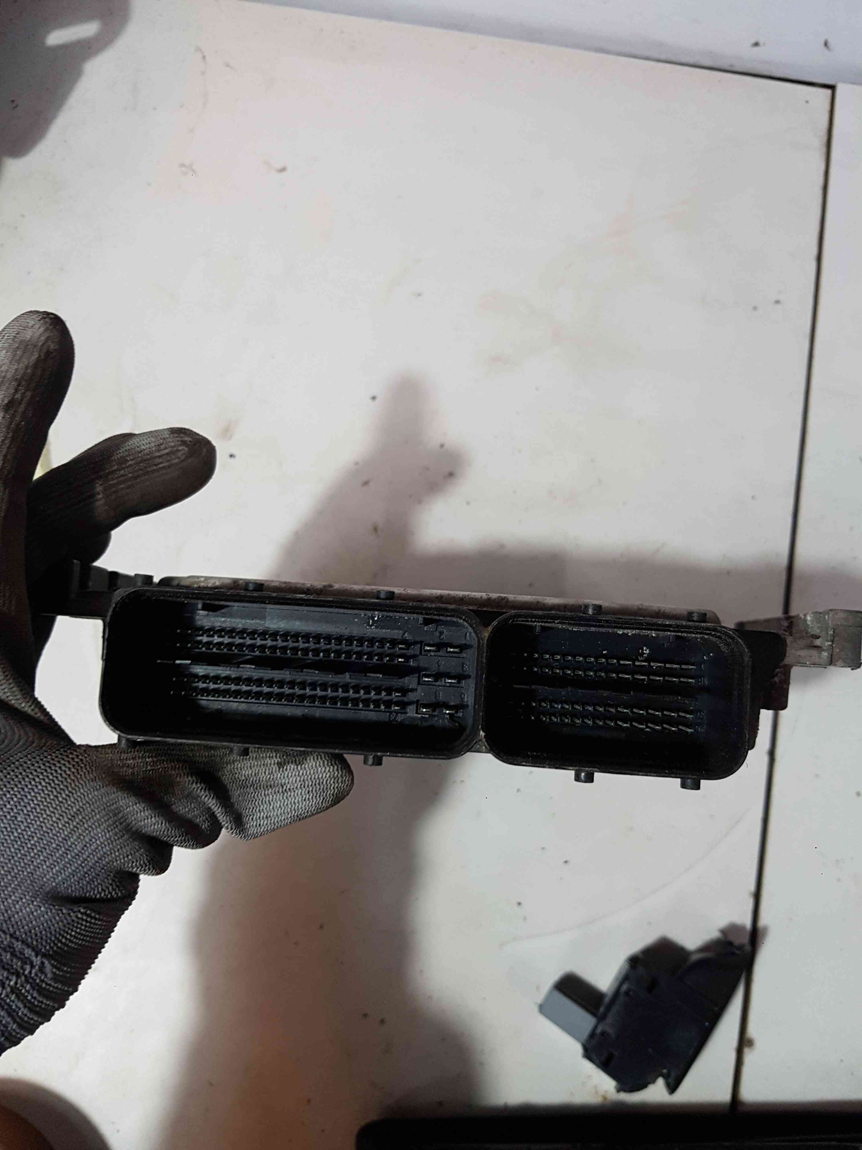 Thumb 3 Iveco Daily 2.3 Diesel 2011-2015 Engine Control Unit ECU 5801352711