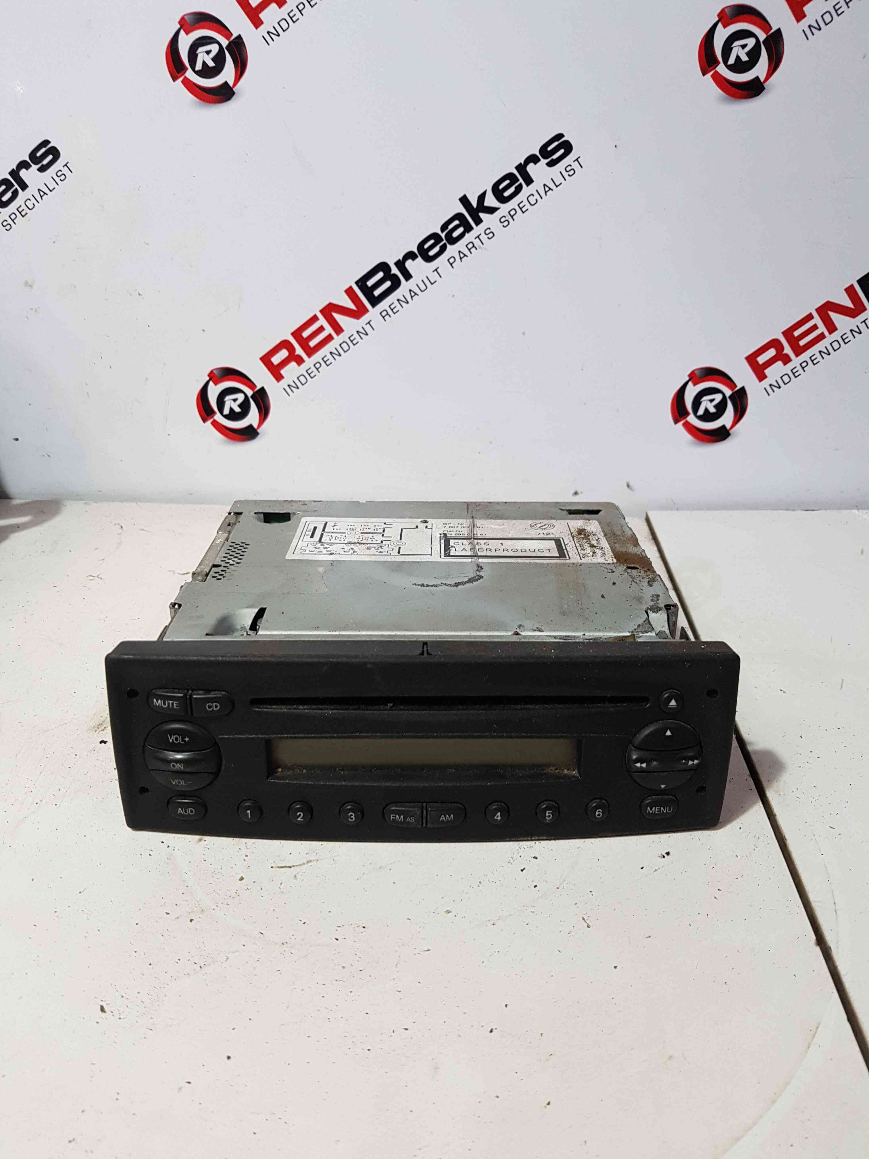 Thumb 2 Iveco Daily 2.3 Diesel 2011-2015 Radio CD Player Unit 7607005081