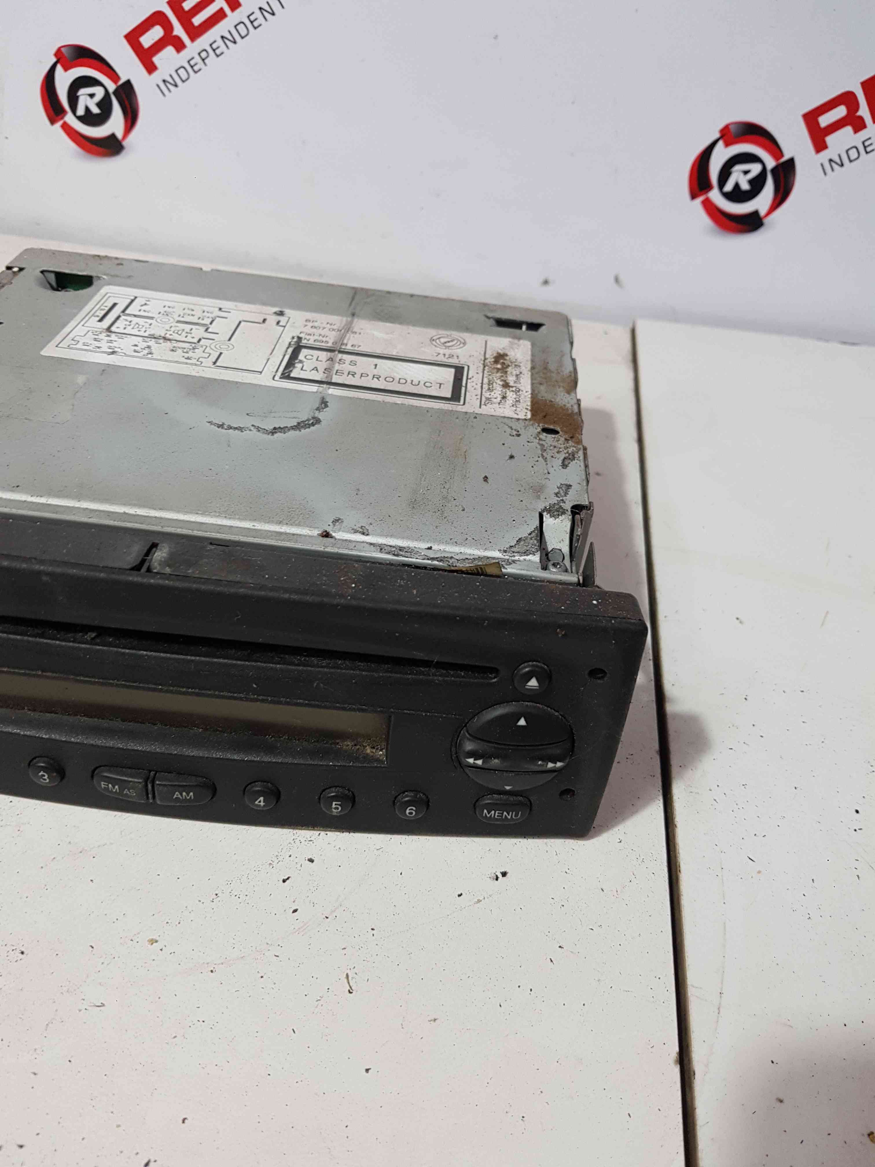 Thumb 4 Iveco Daily 2.3 Diesel 2011-2015 Radio CD Player Unit 7607005081