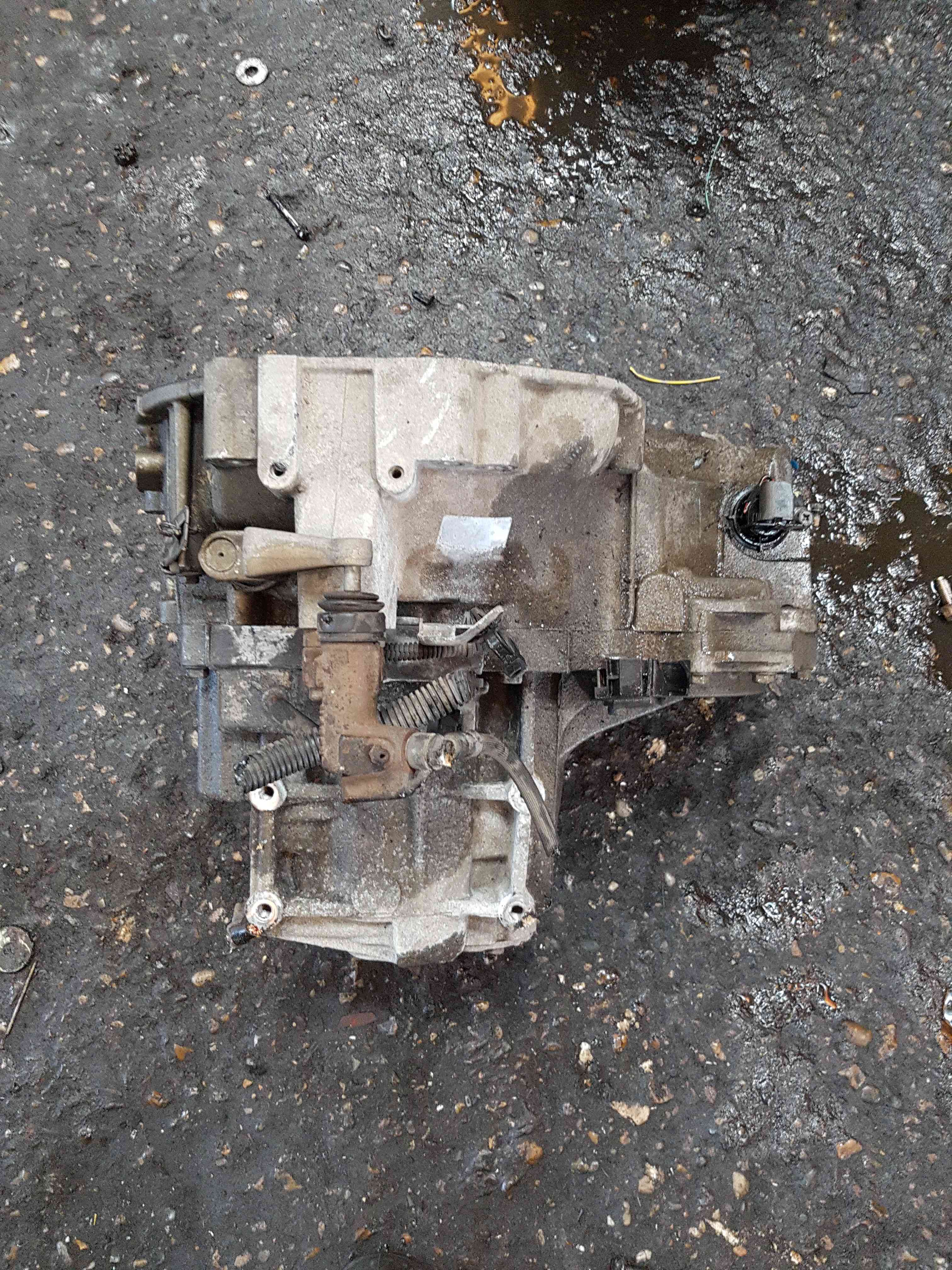 Thumb 2 Nissan Almera 2000-2006 1.5 16V Petrol 5 Speed Manual 4M506vb