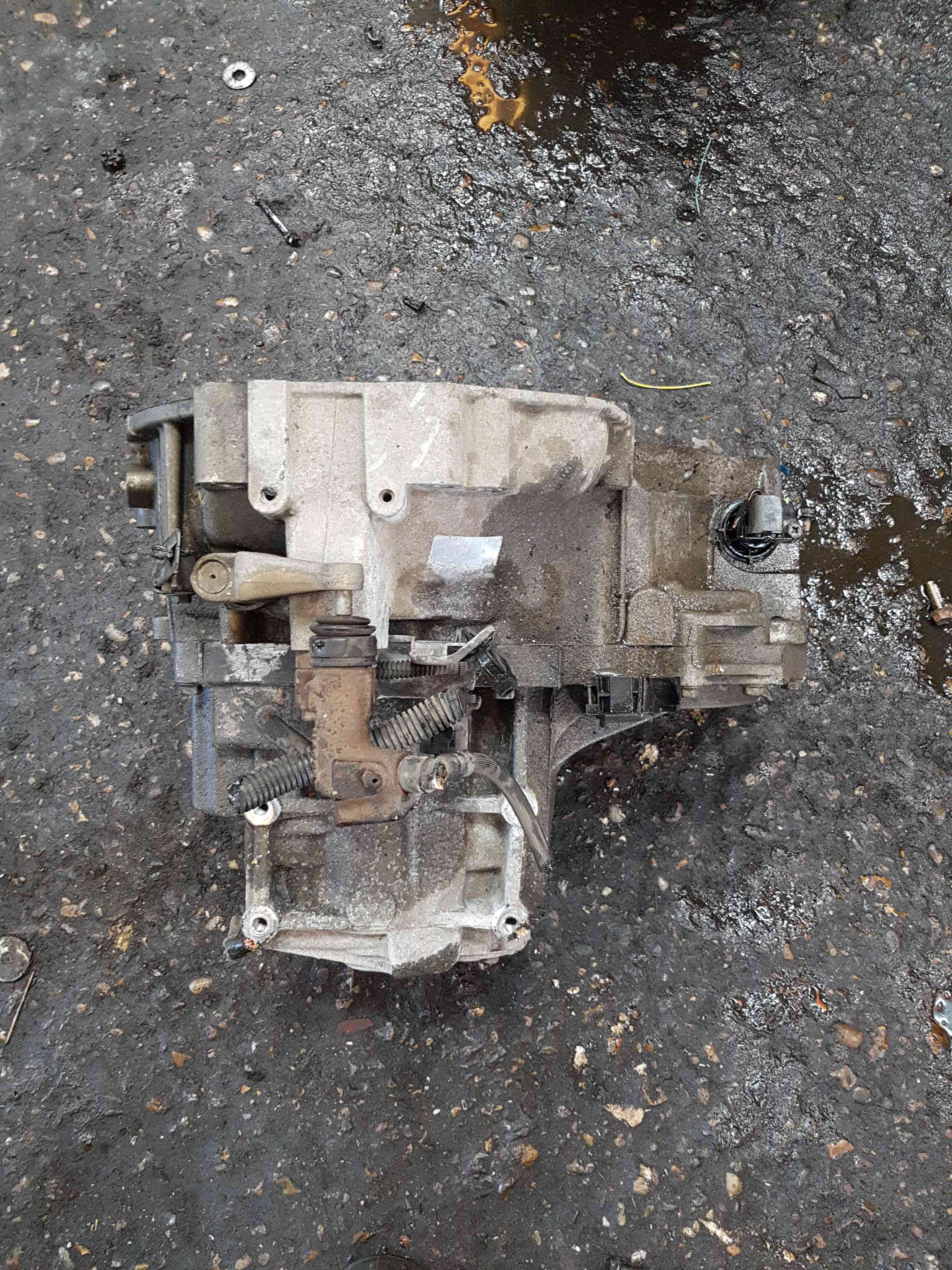 Thumb 3 Nissan Almera 2000-2006 1.5 16V Petrol 5 Speed Manual 4M506vb