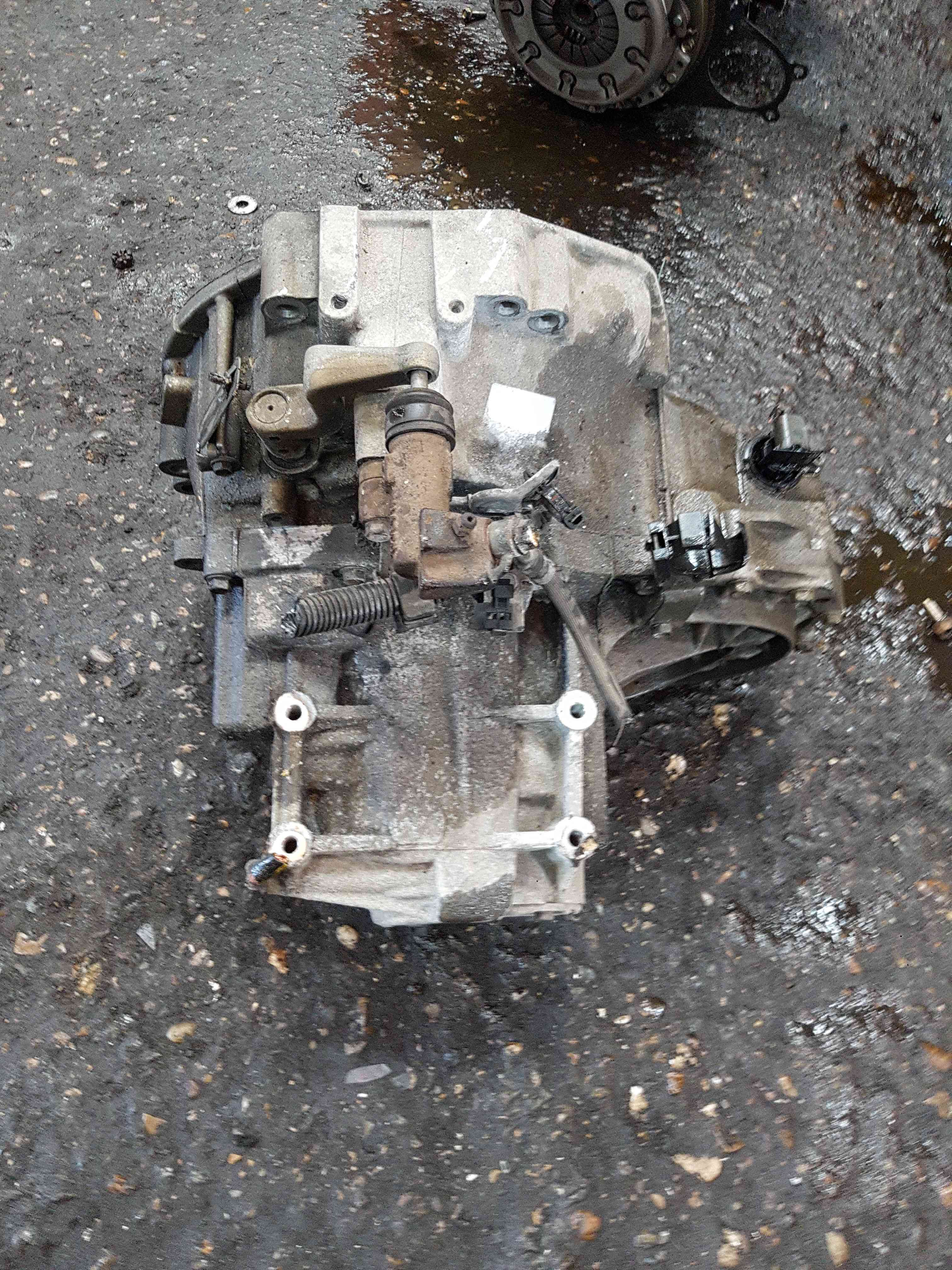 Thumb 6 Nissan Almera 2000-2006 1.5 16V Petrol 5 Speed Manual 4M506vb
