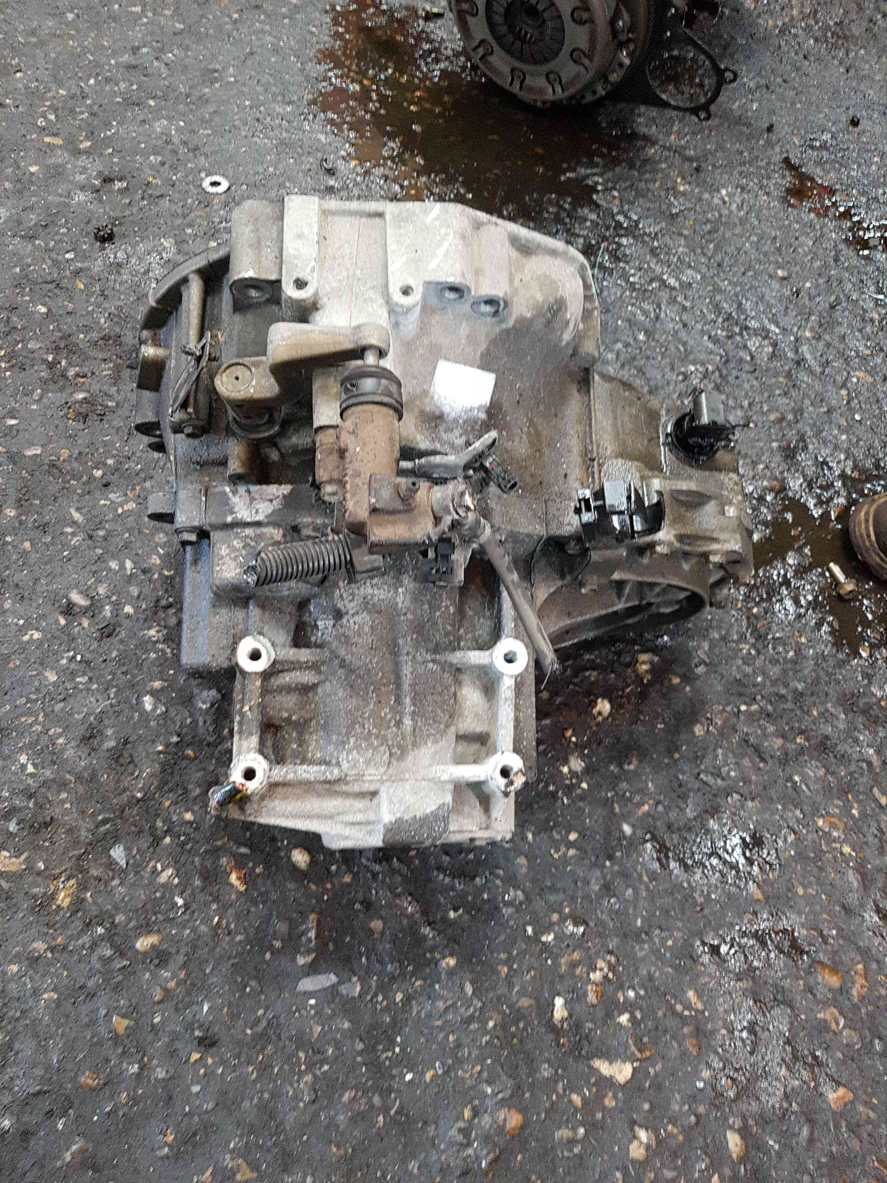 Thumb 7 Nissan Almera 2000-2006 1.5 16V Petrol 5 Speed Manual 4M506vb