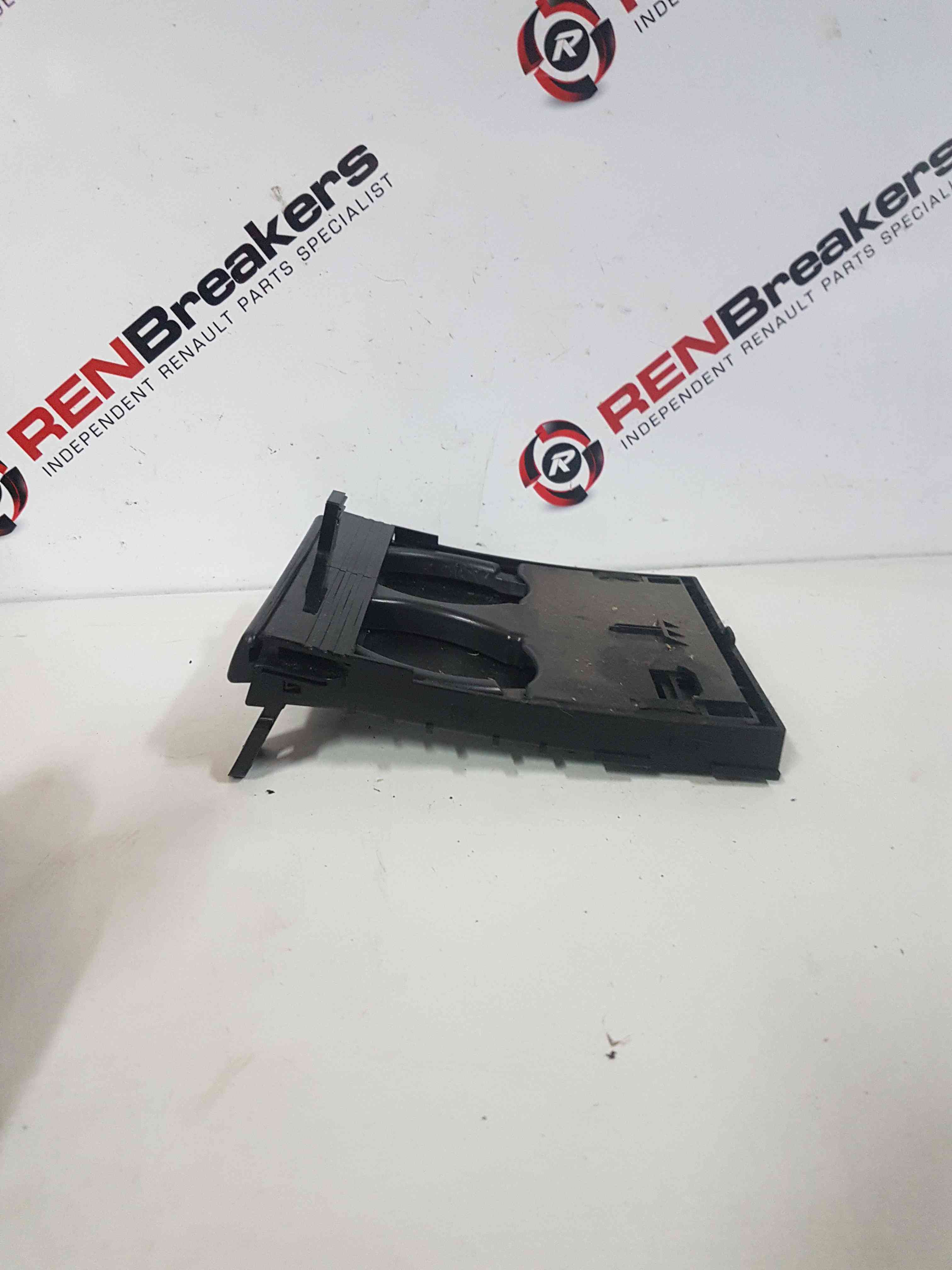 Thumb 3 Nissan Almera 2000-2006 68430bm400