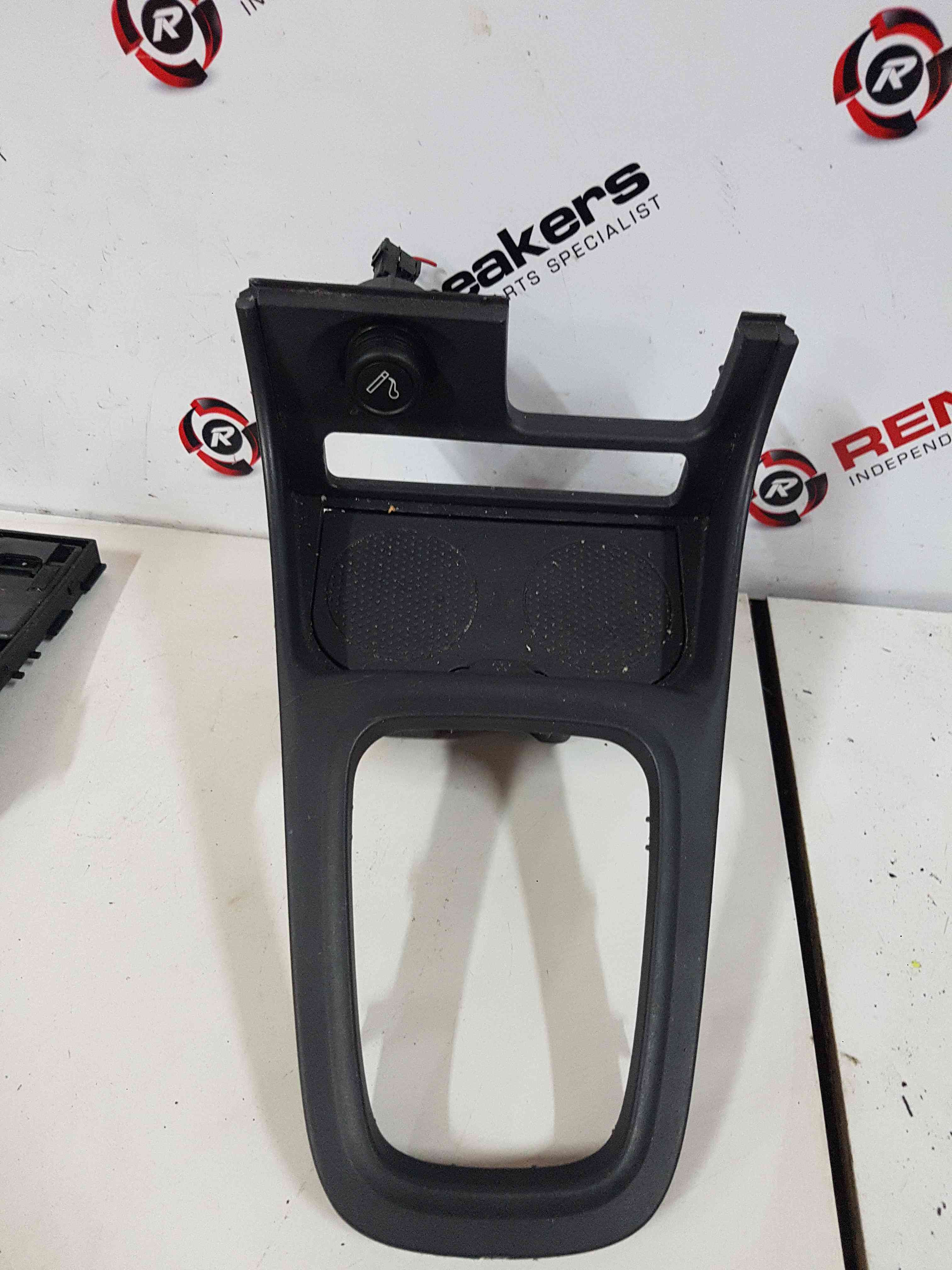 Thumb 2 Nissan Almera 2000-2006 Centre CUP Holder Trim