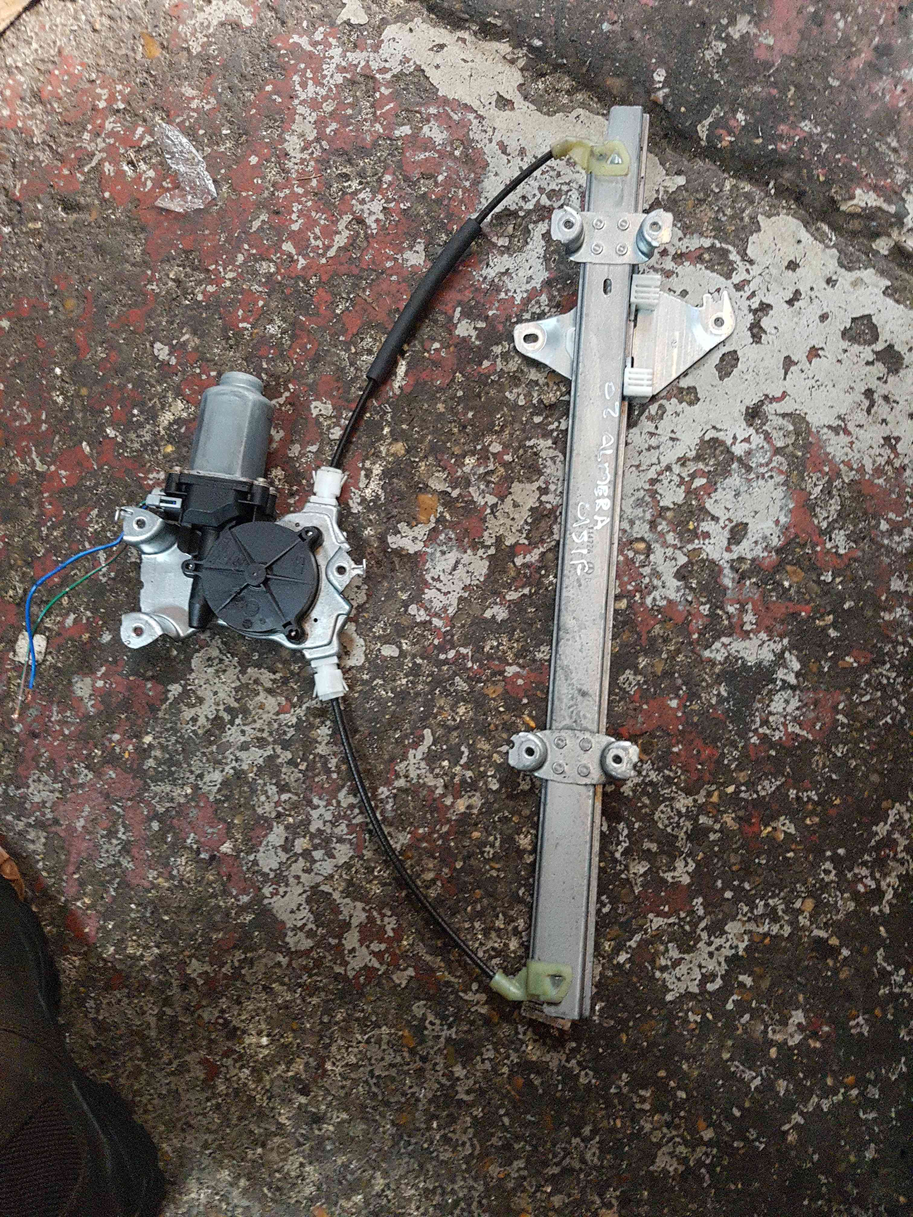 Thumb 3 Nissan Almera 2000-2006 Drivers OSF Front Window Motor Regulator