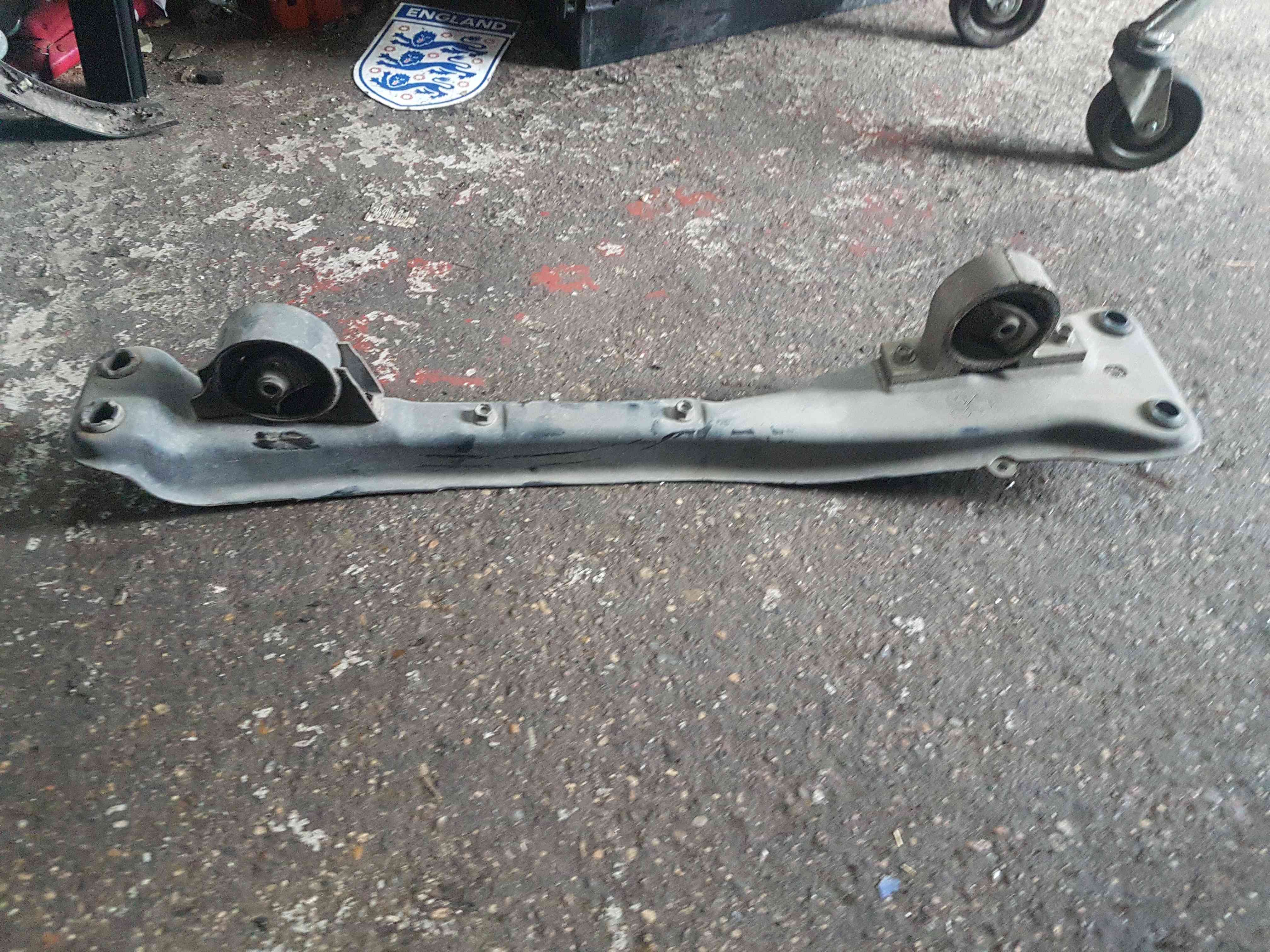 Thumb 2 Nissan Almera 2000-2006 Engine Mount Cradle Bracket