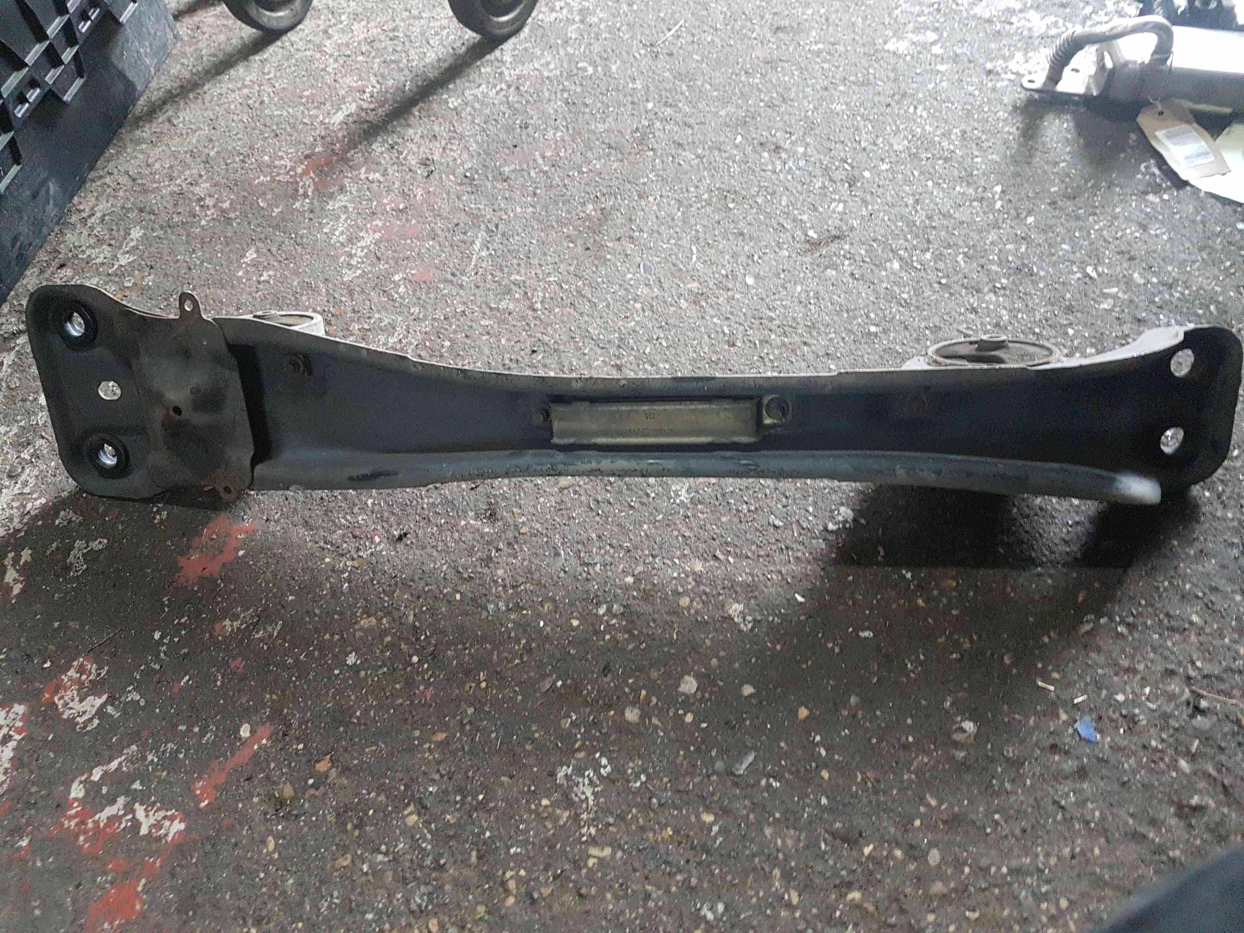 Thumb 7 Nissan Almera 2000-2006 Engine Mount Cradle Bracket