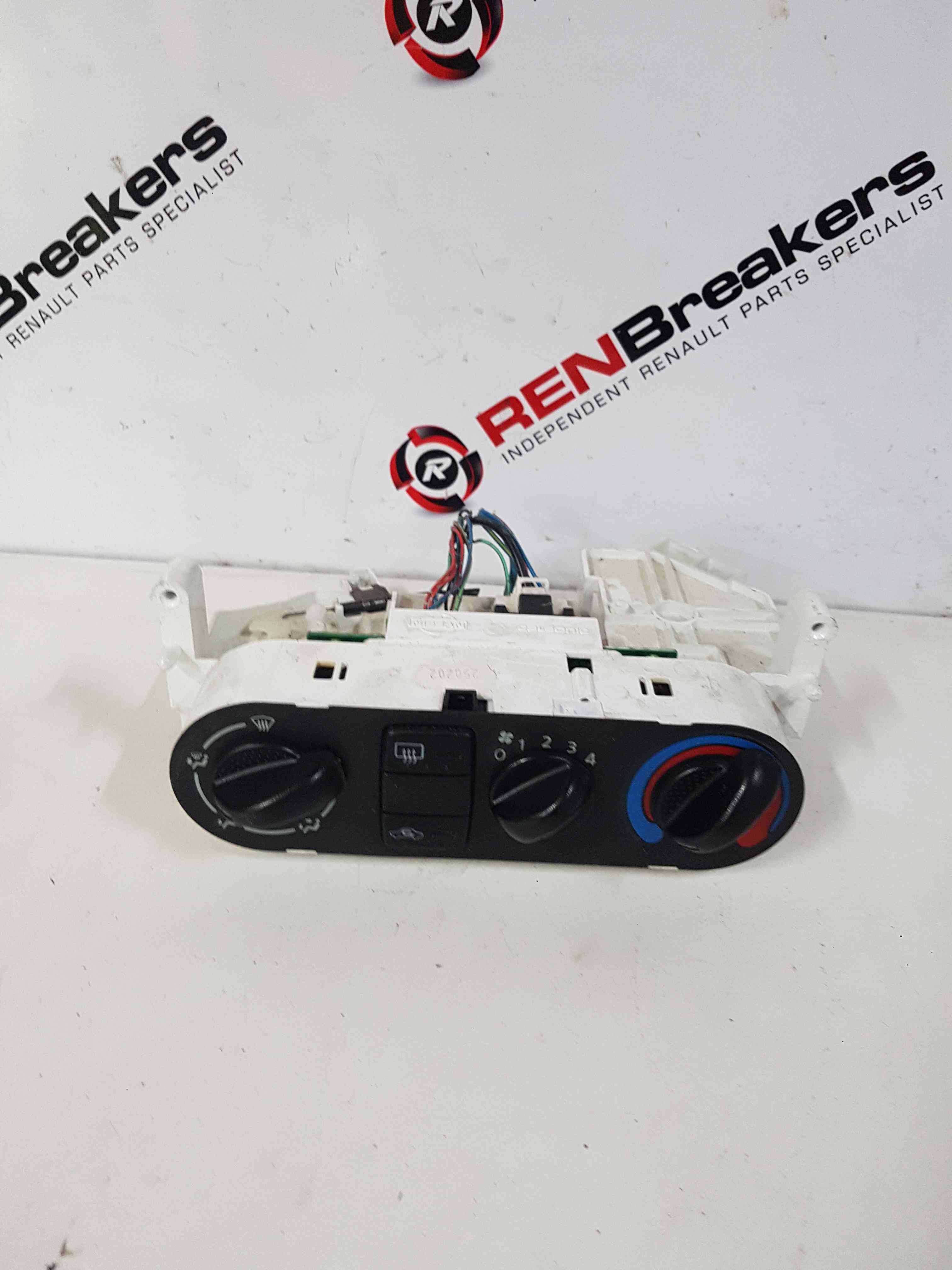 Thumb 7 Nissan Almera 2000-2006 Heater Controls Dials 
