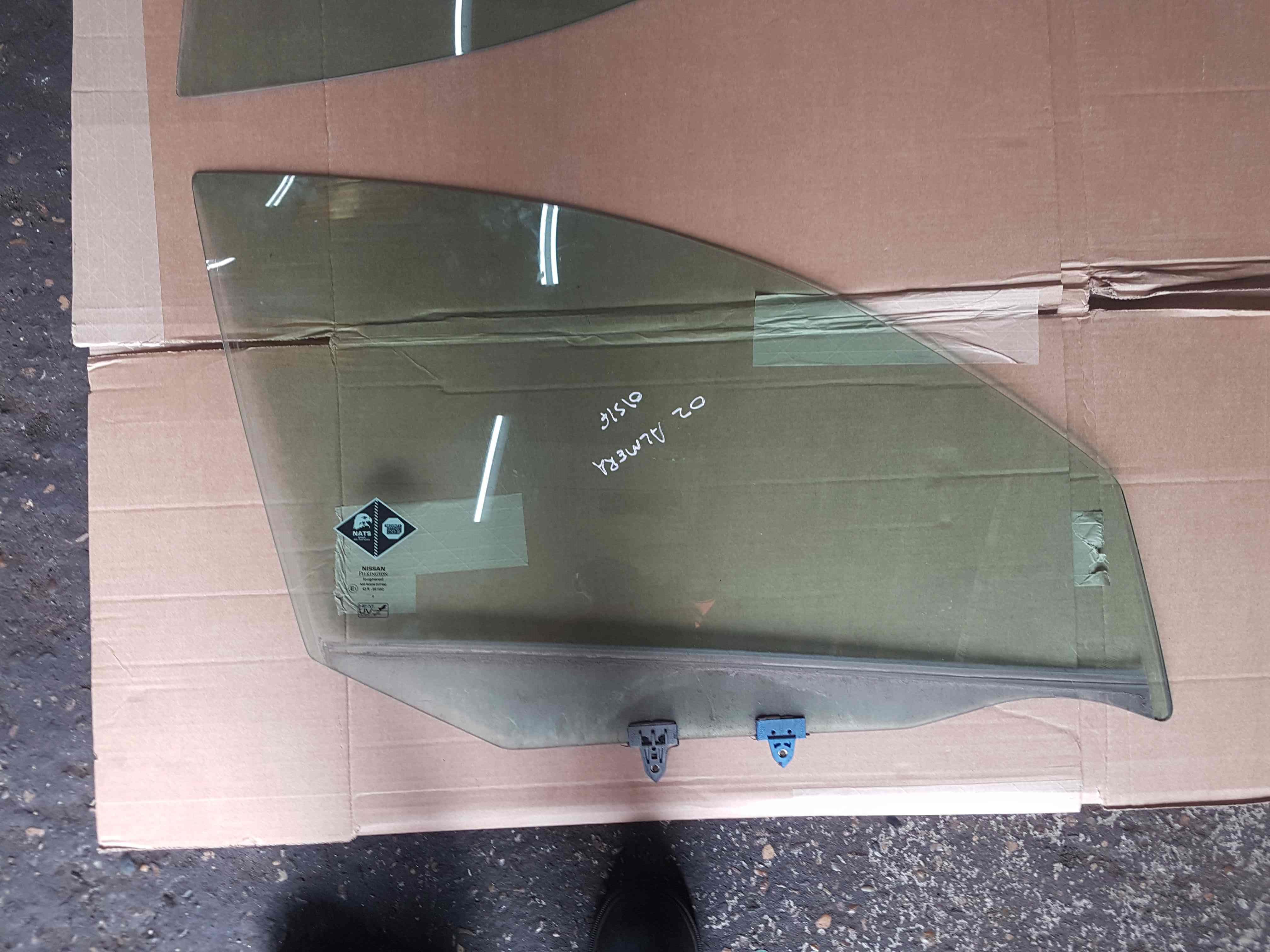Thumb 2 Nissan Almera 2000-2006 OSF Driver Front Door Glass 