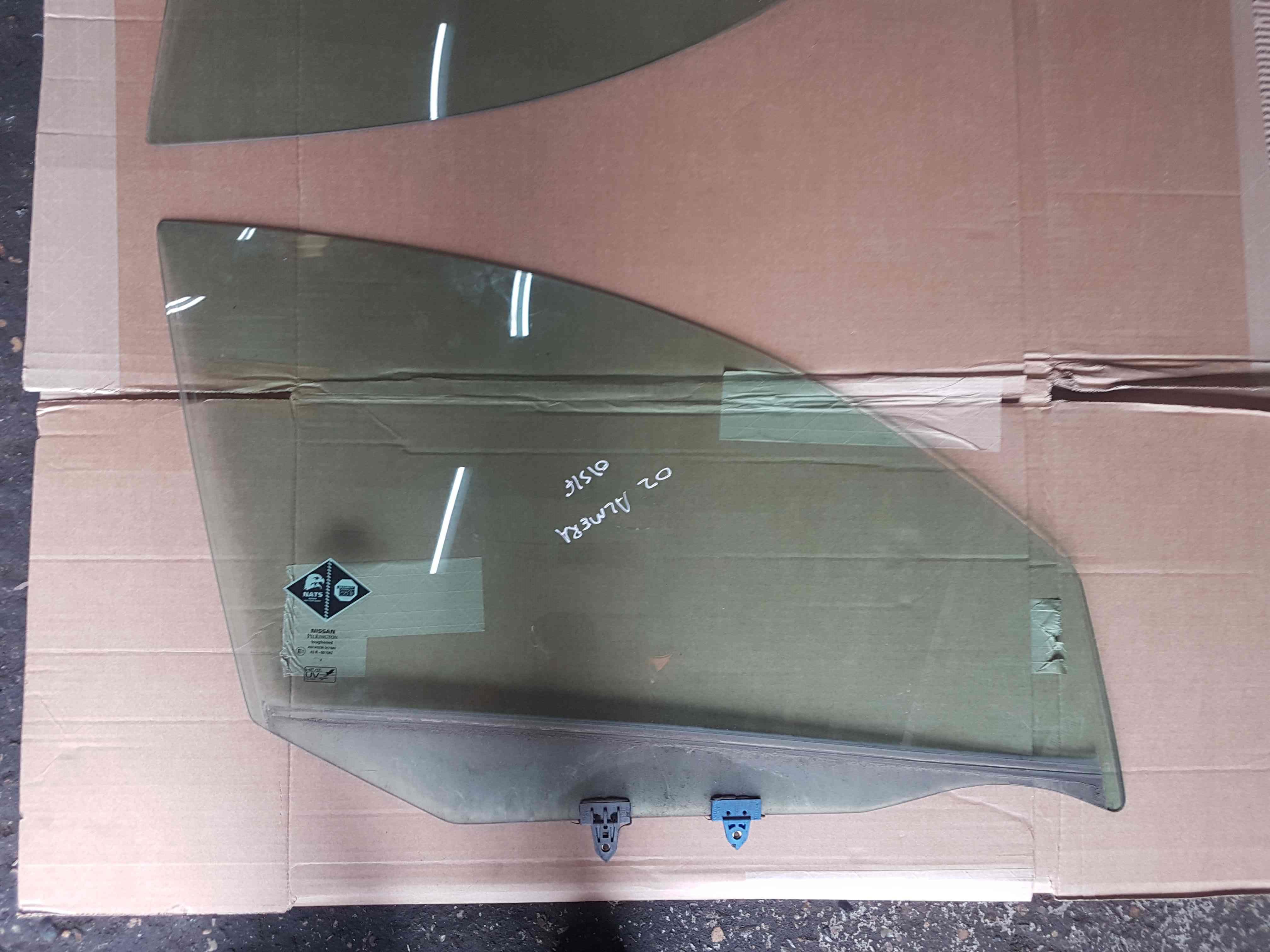 Thumb 3 Nissan Almera 2000-2006 OSF Driver Front Door Glass 