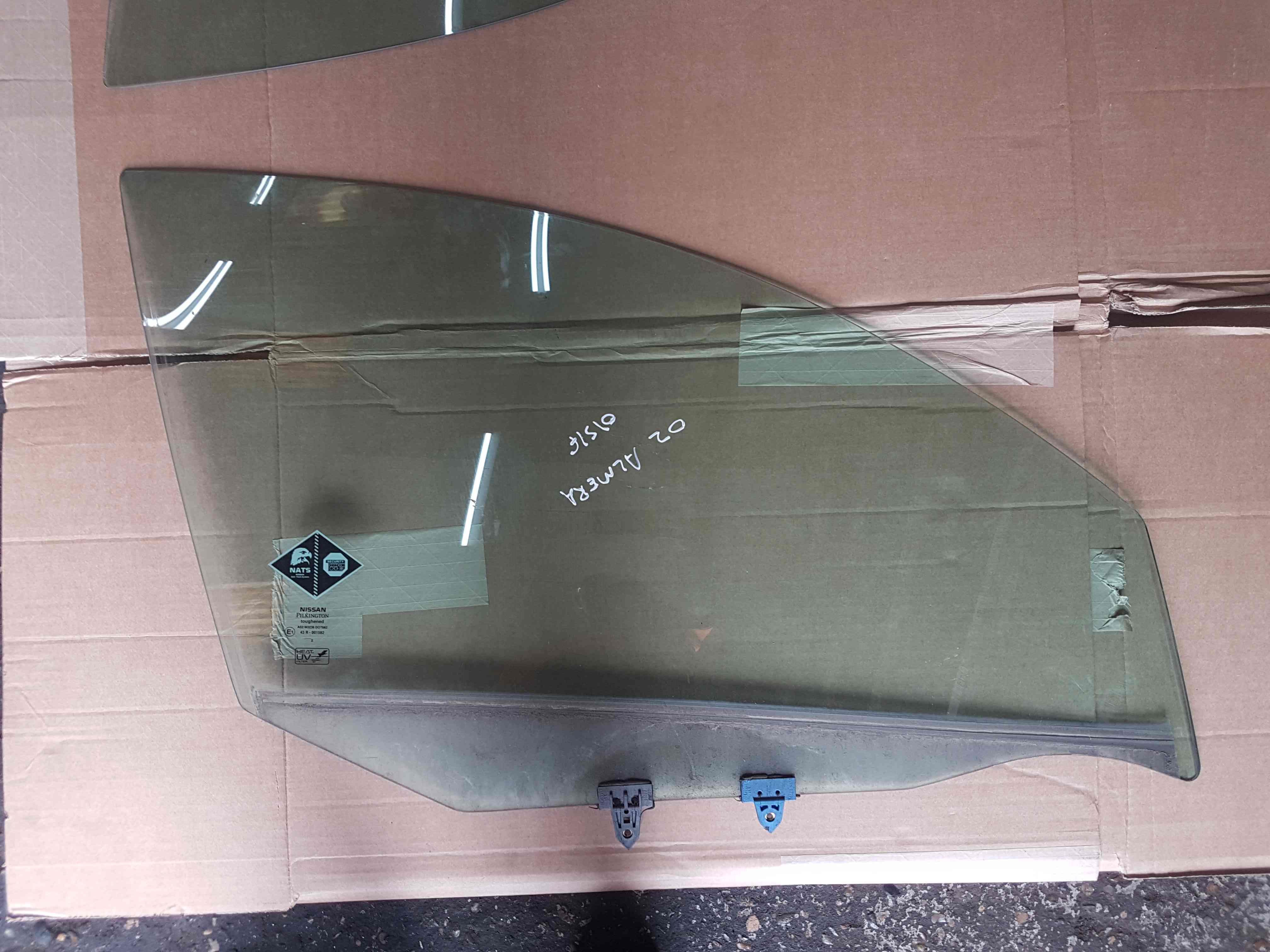 Thumb 7 Nissan Almera 2000-2006 OSF Driver Front Door Glass 