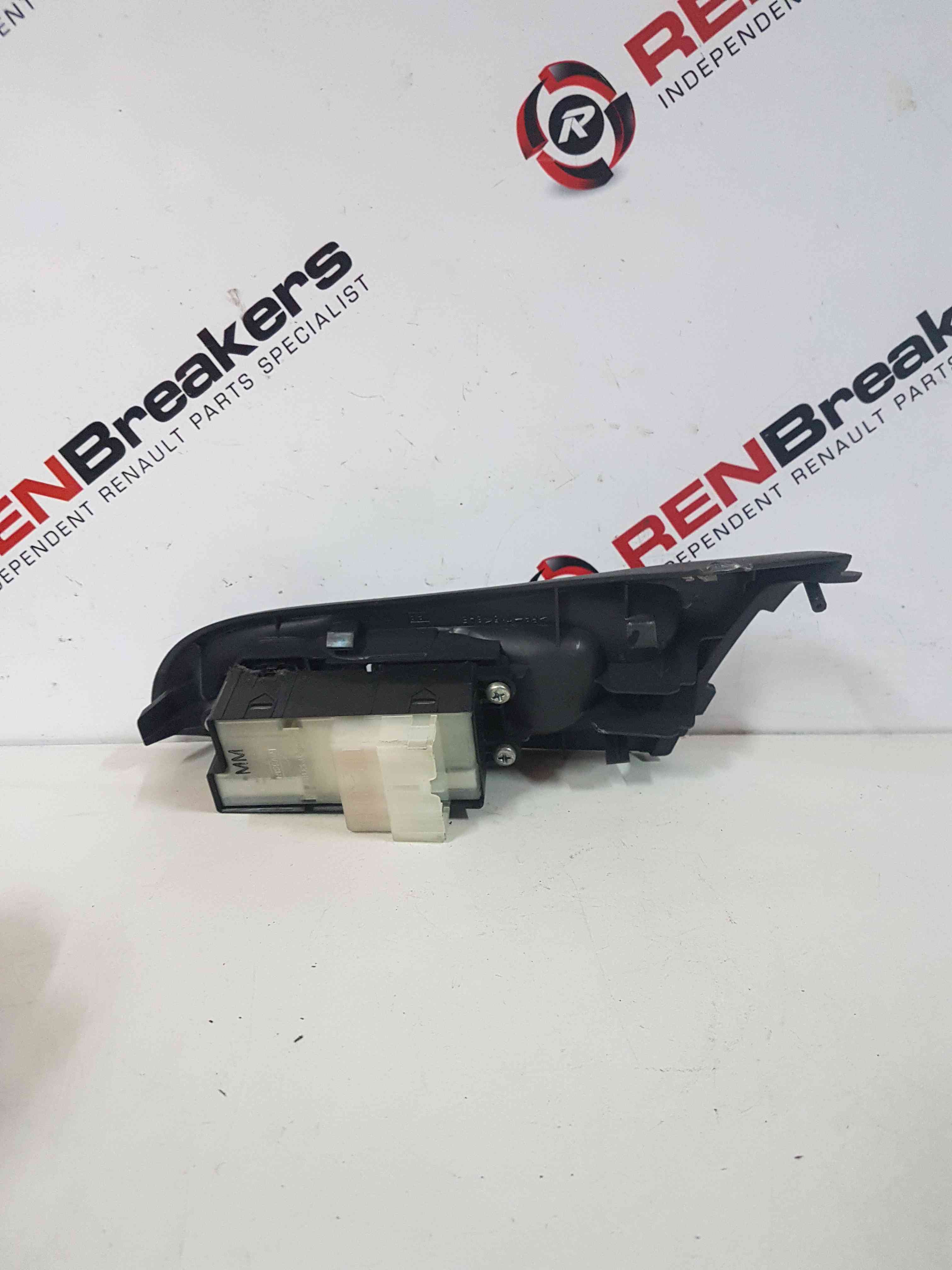 Thumb 3 Nissan Almera 2000-2006 OSF Window Switch 