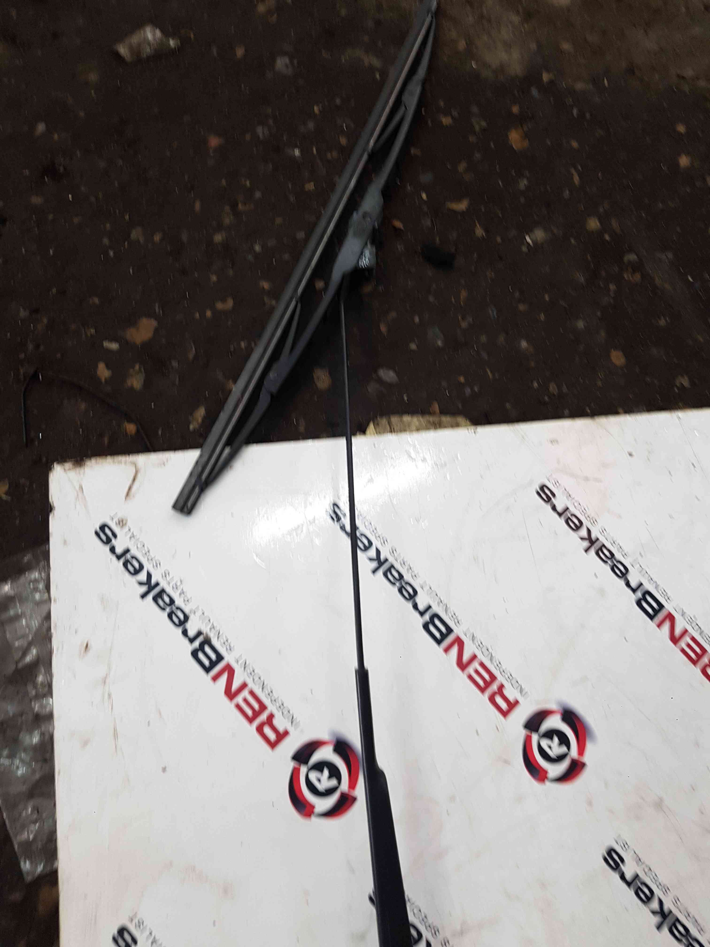 Thumb 5 Nissan Almera 2000-2006 Passenger NSF Front Wiper ARM