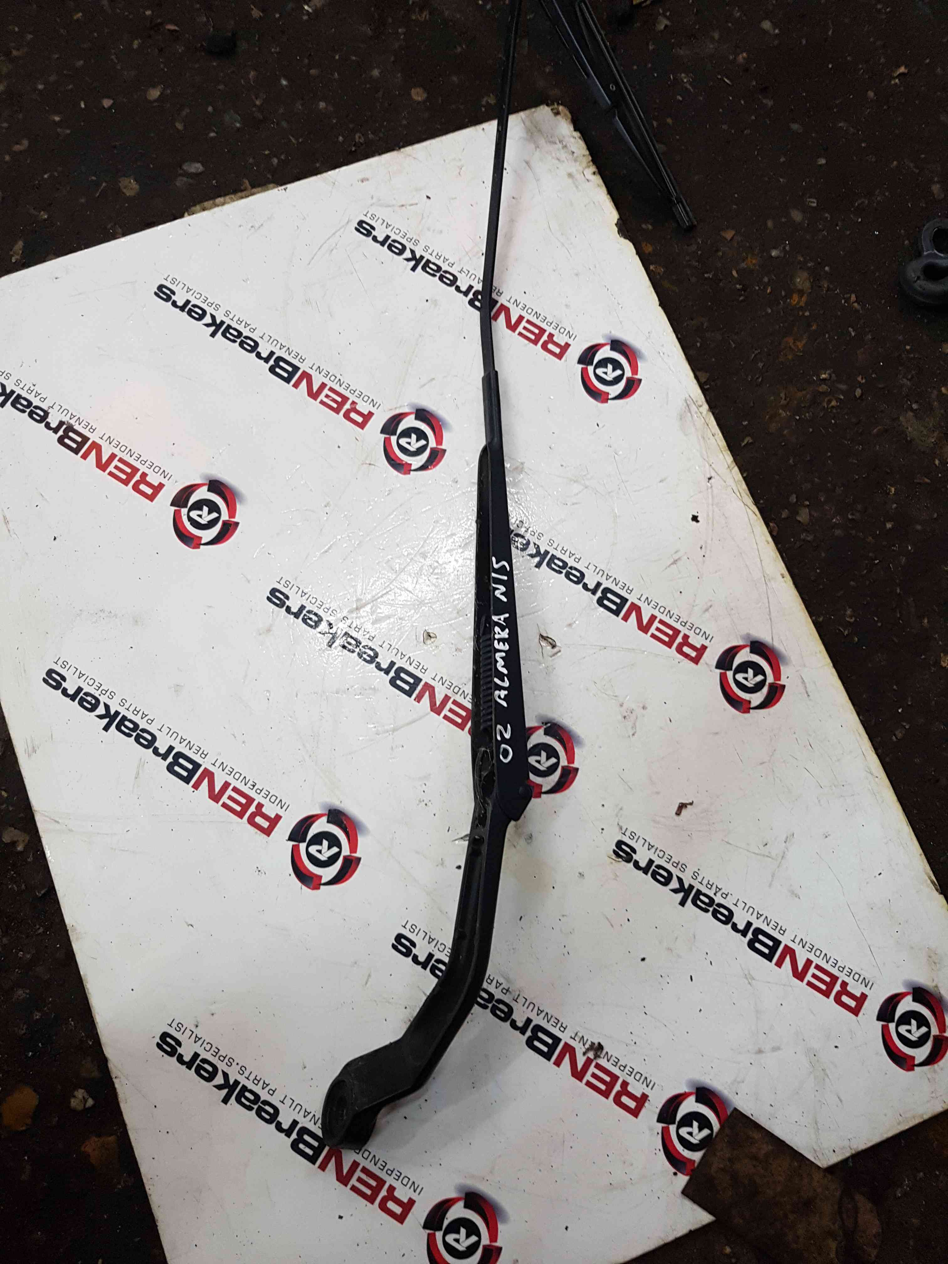 Thumb 6 Nissan Almera 2000-2006 Passenger NSF Front Wiper ARM