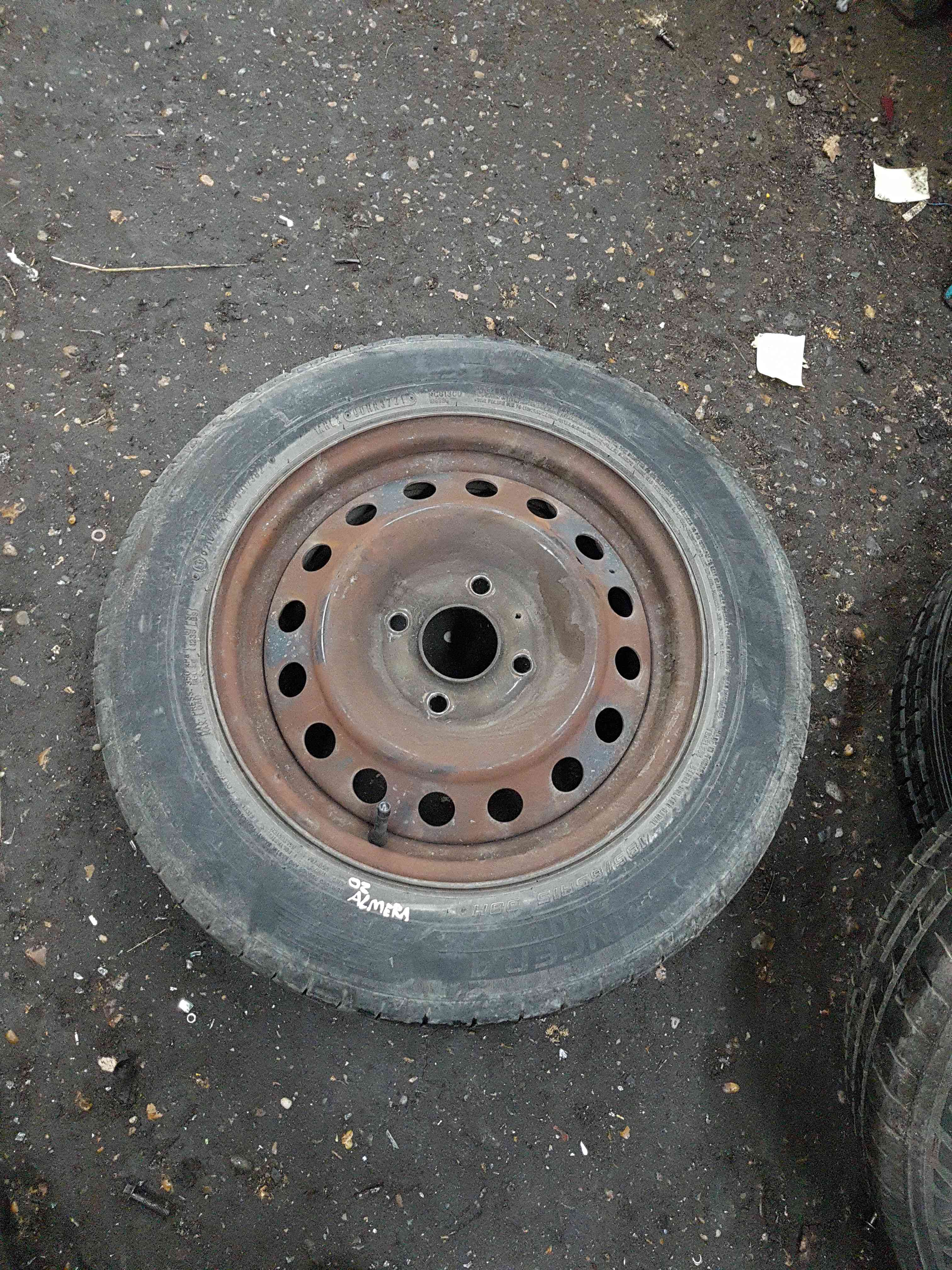 Thumb 4 Nissan Almera 2000-2006 Steel Wheel RIM + Tyre 185 65 15 6Mm 4/5
