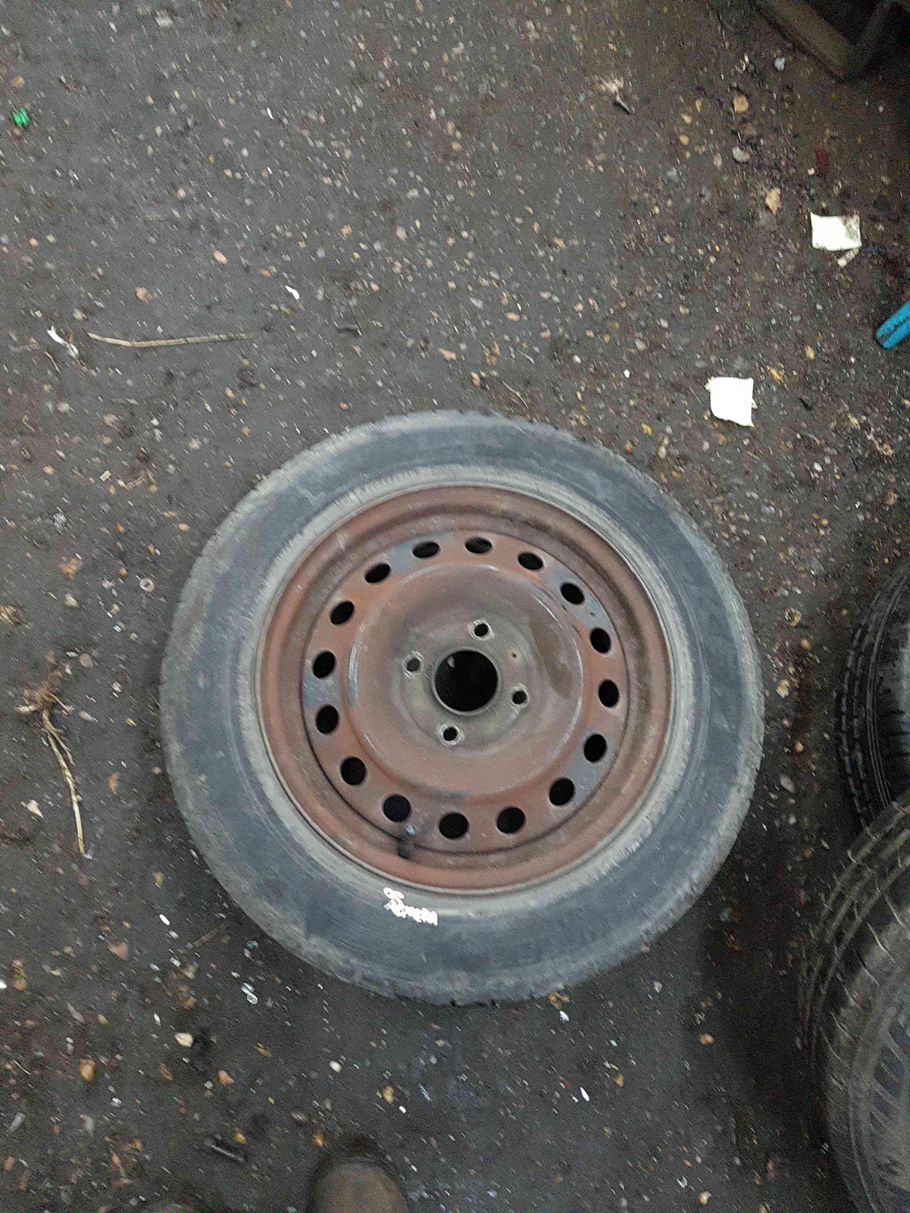 Thumb 7 Nissan Almera 2000-2006 Steel Wheel RIM + Tyre 185 65 15 6Mm 4/5