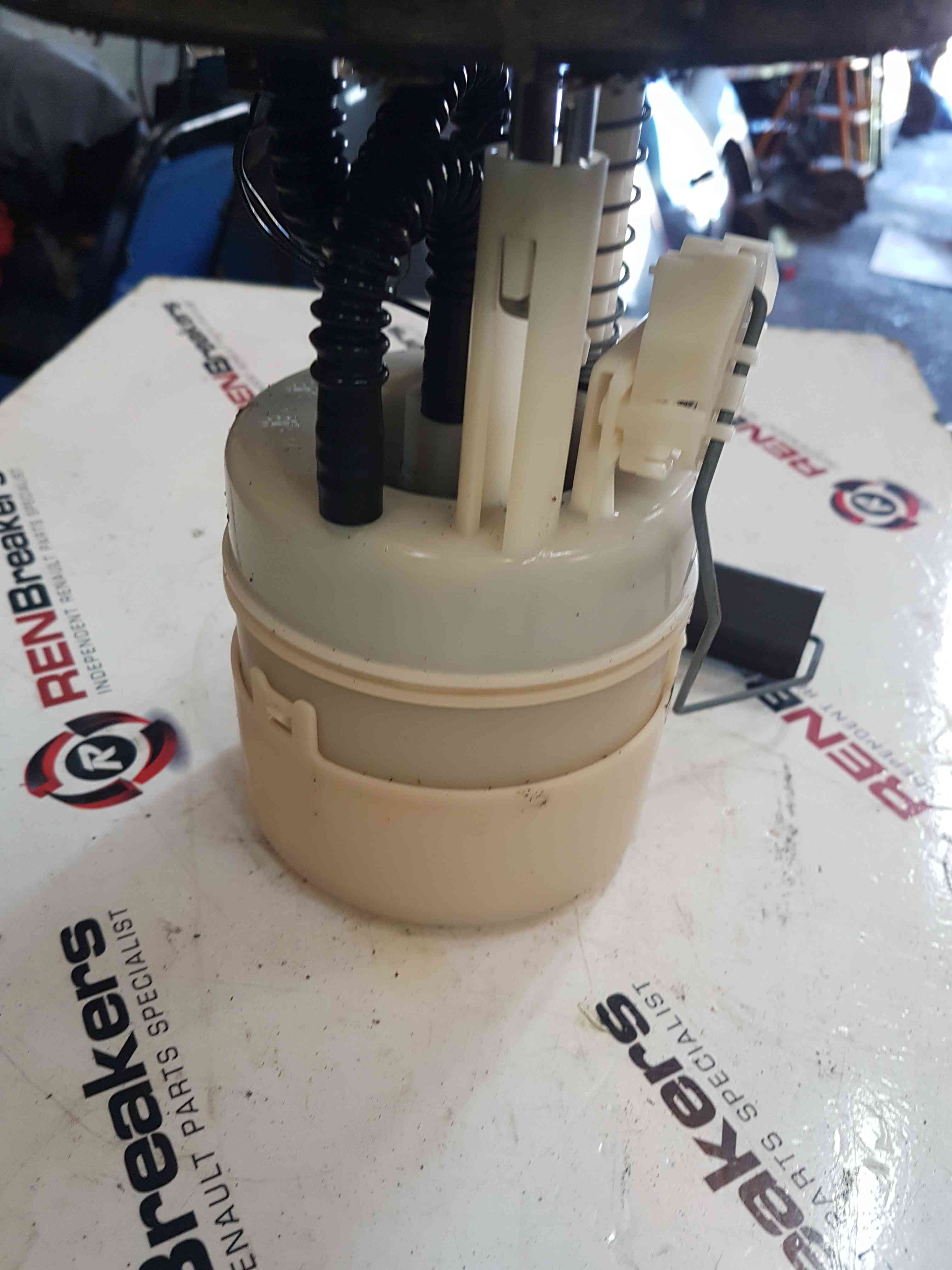 Thumb 2 Nissan Cube Z11 2002-2008 1.4 Fuel Sender Unit