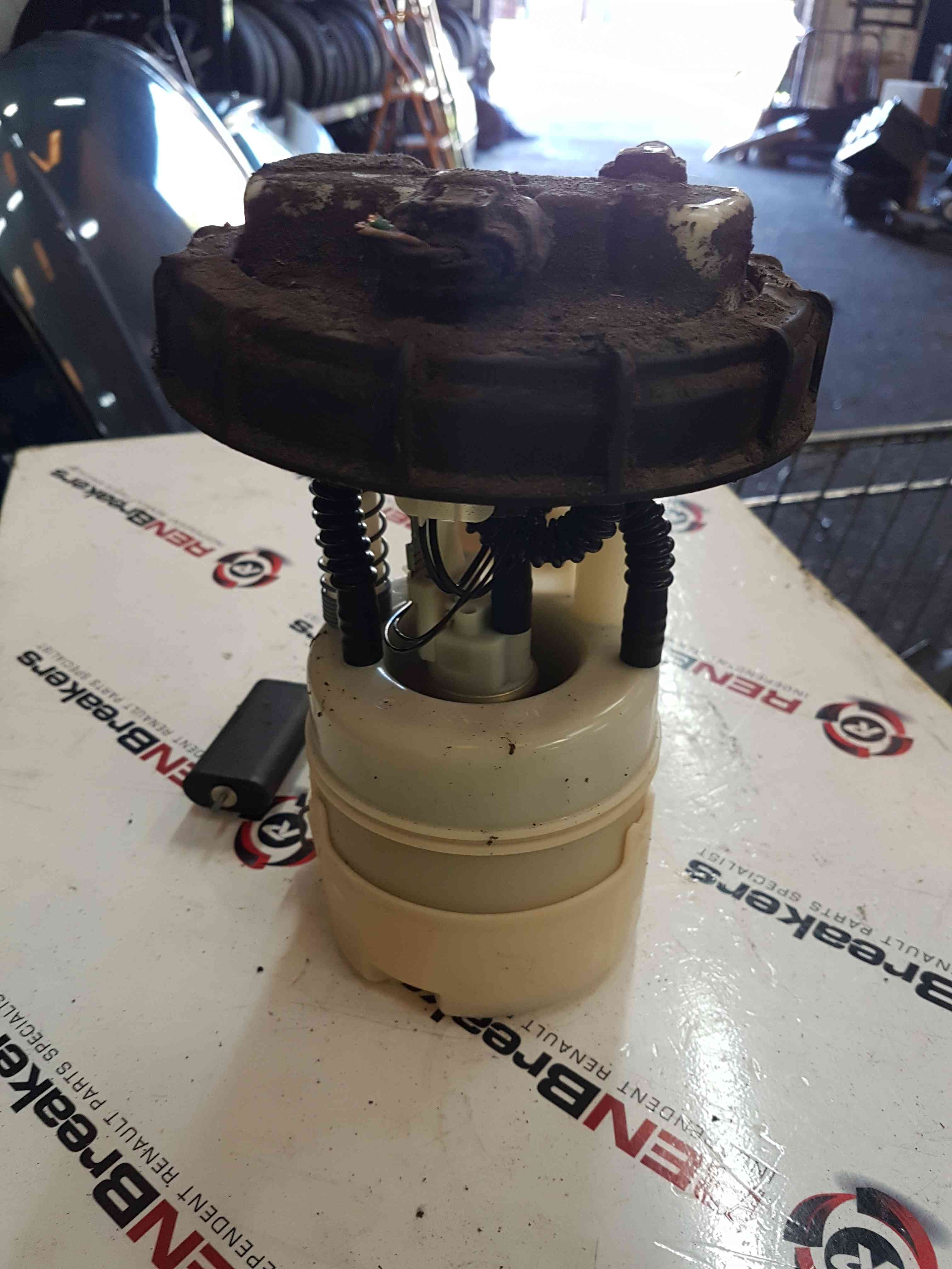 Thumb 4 Nissan Cube Z11 2002-2008 1.4 Fuel Sender Unit
