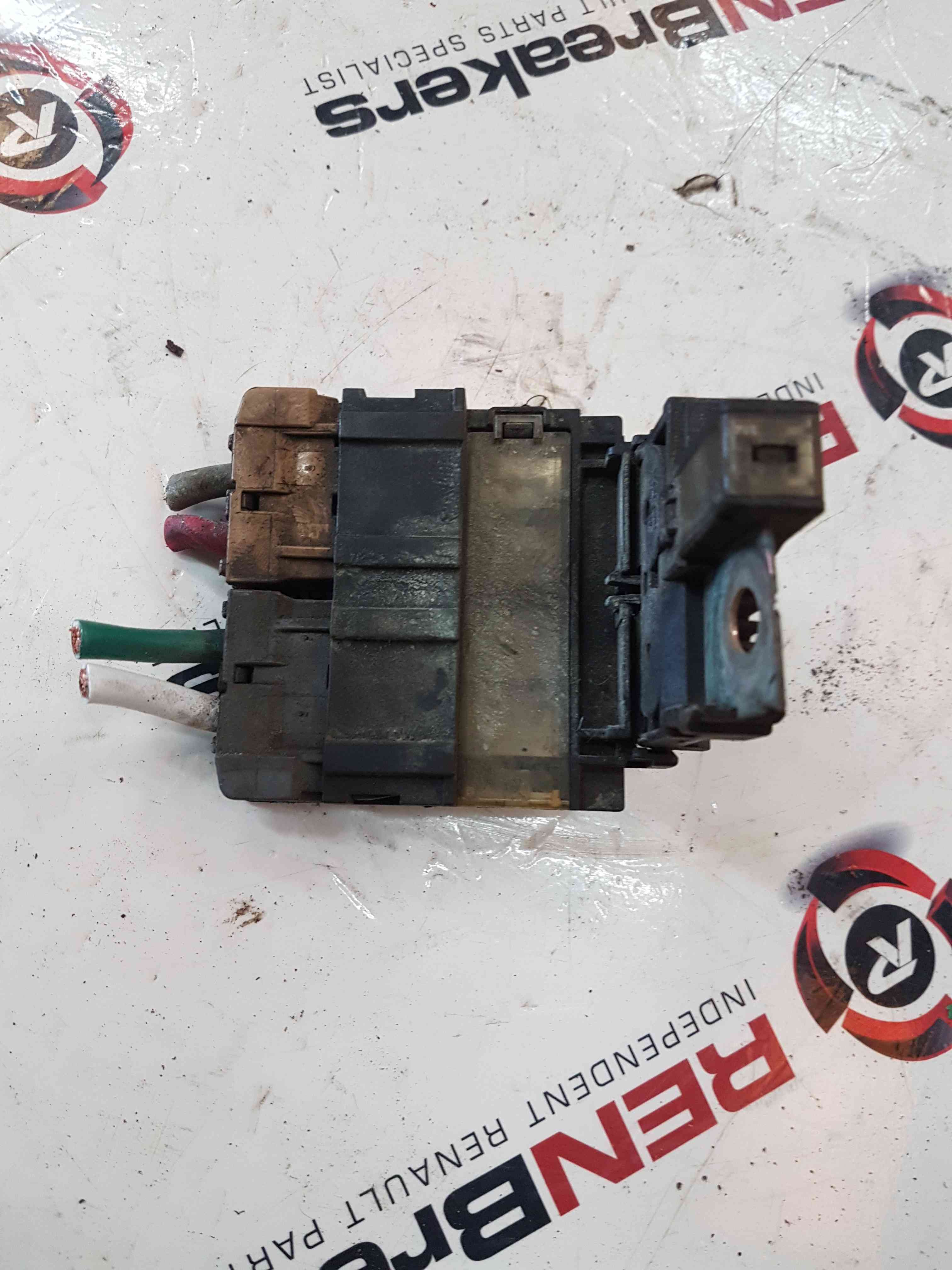 Thumb 5 Nissan Cube Z11 2002-2008 1.4 Petrol Battery Terminal Fuses