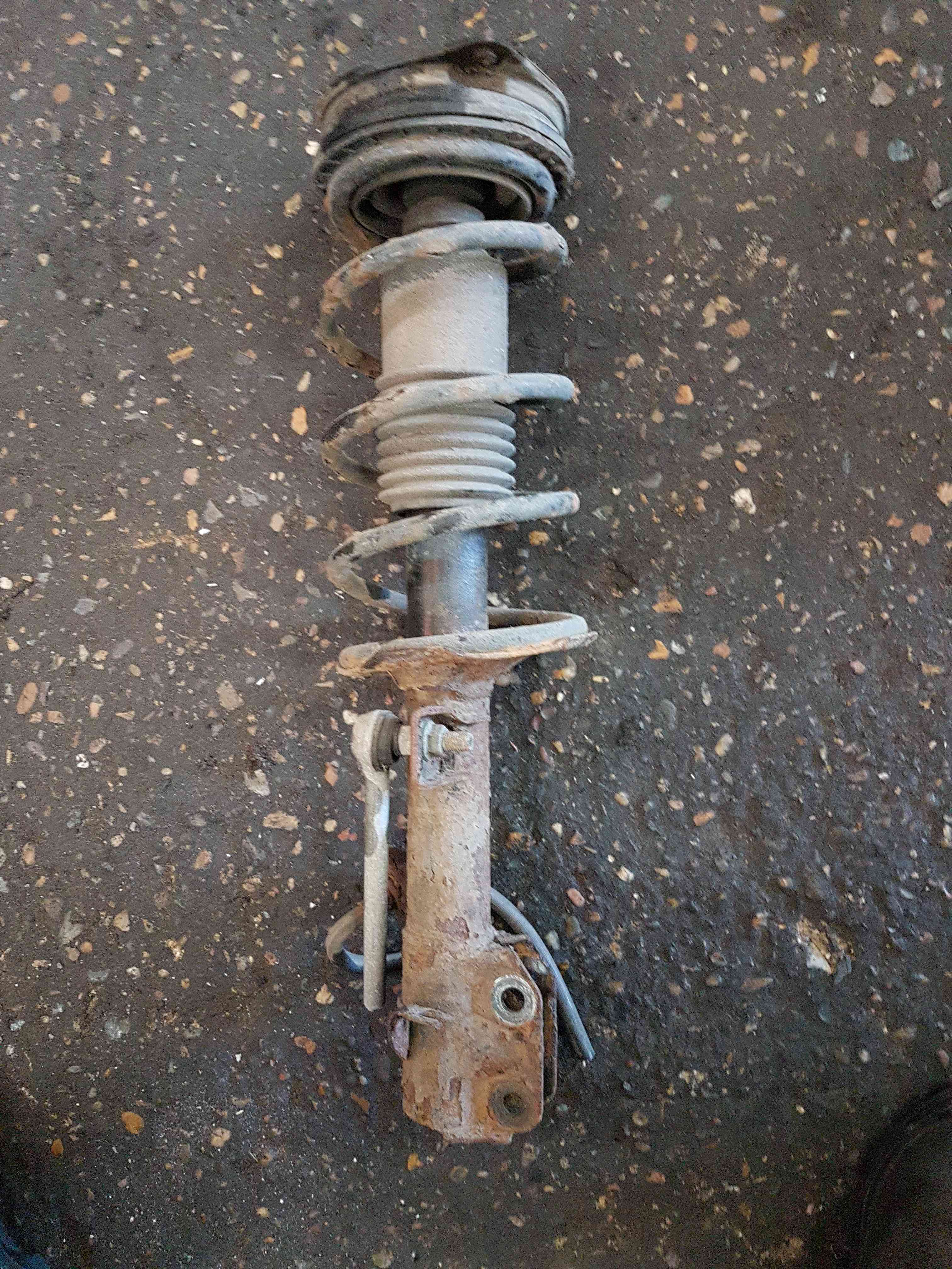 Thumb 2 Nissan Cube Z11 2002-2008 1.4 Petrol Drivers OSF Front Spring Suspension Shock