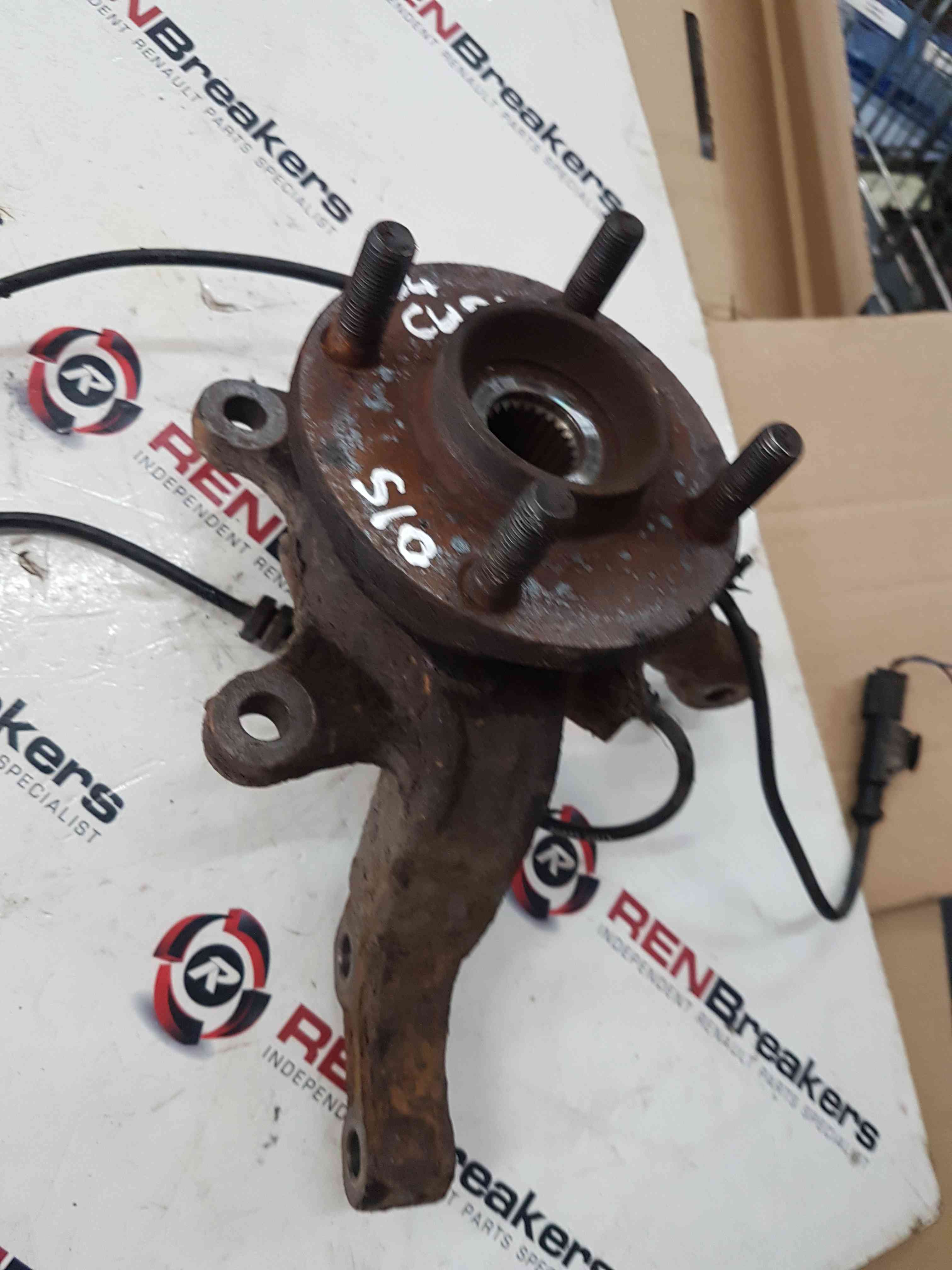Thumb 6 Nissan Cube Z11 2002-2008 1.4 Petrol Drivers OSF Front Wheel HUB Abs
