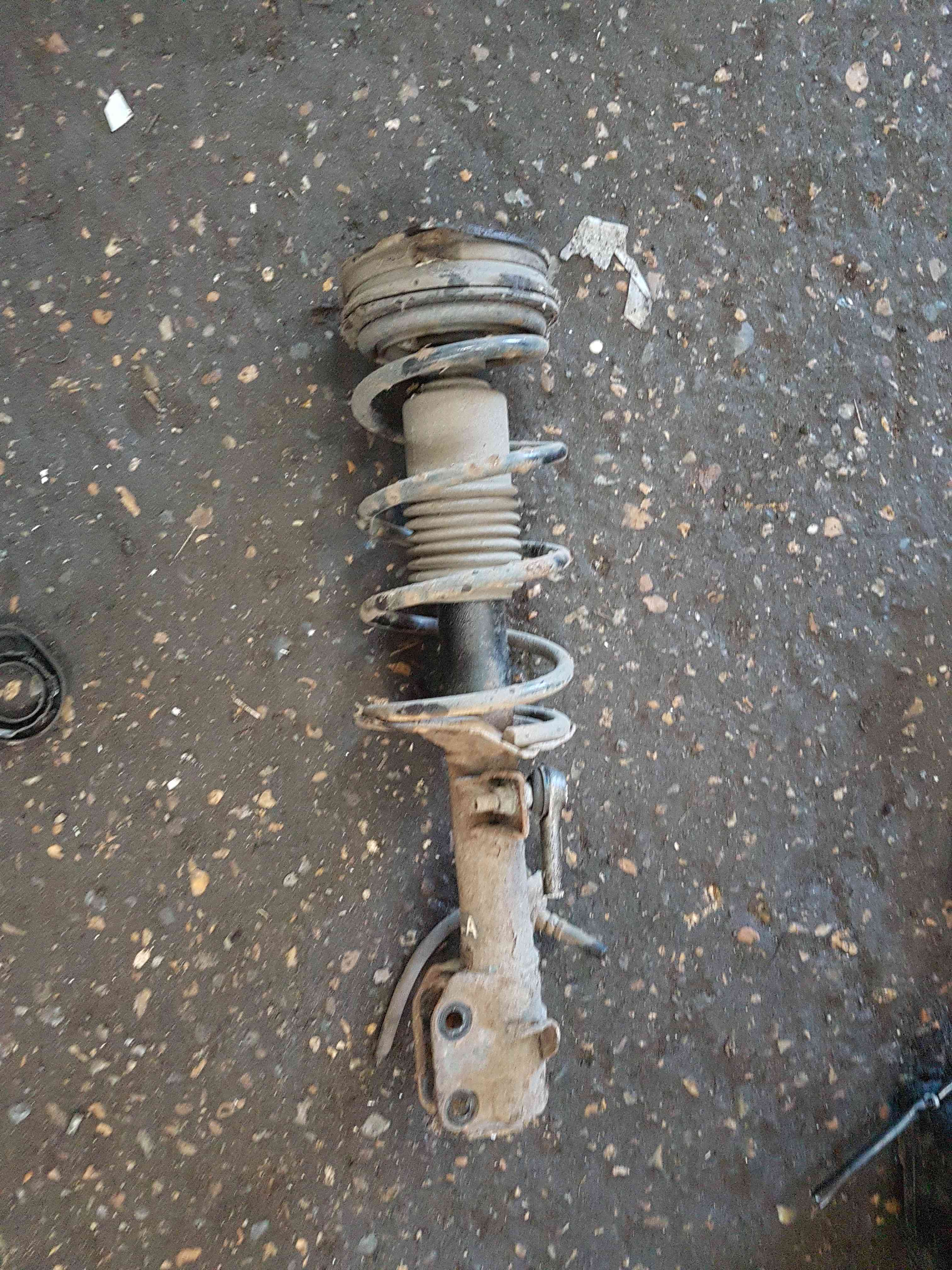Thumb 5 Nissan Cube Z11 2002-2008 1.4 Petrol Passenger NSF Front Spring Suspension Shock