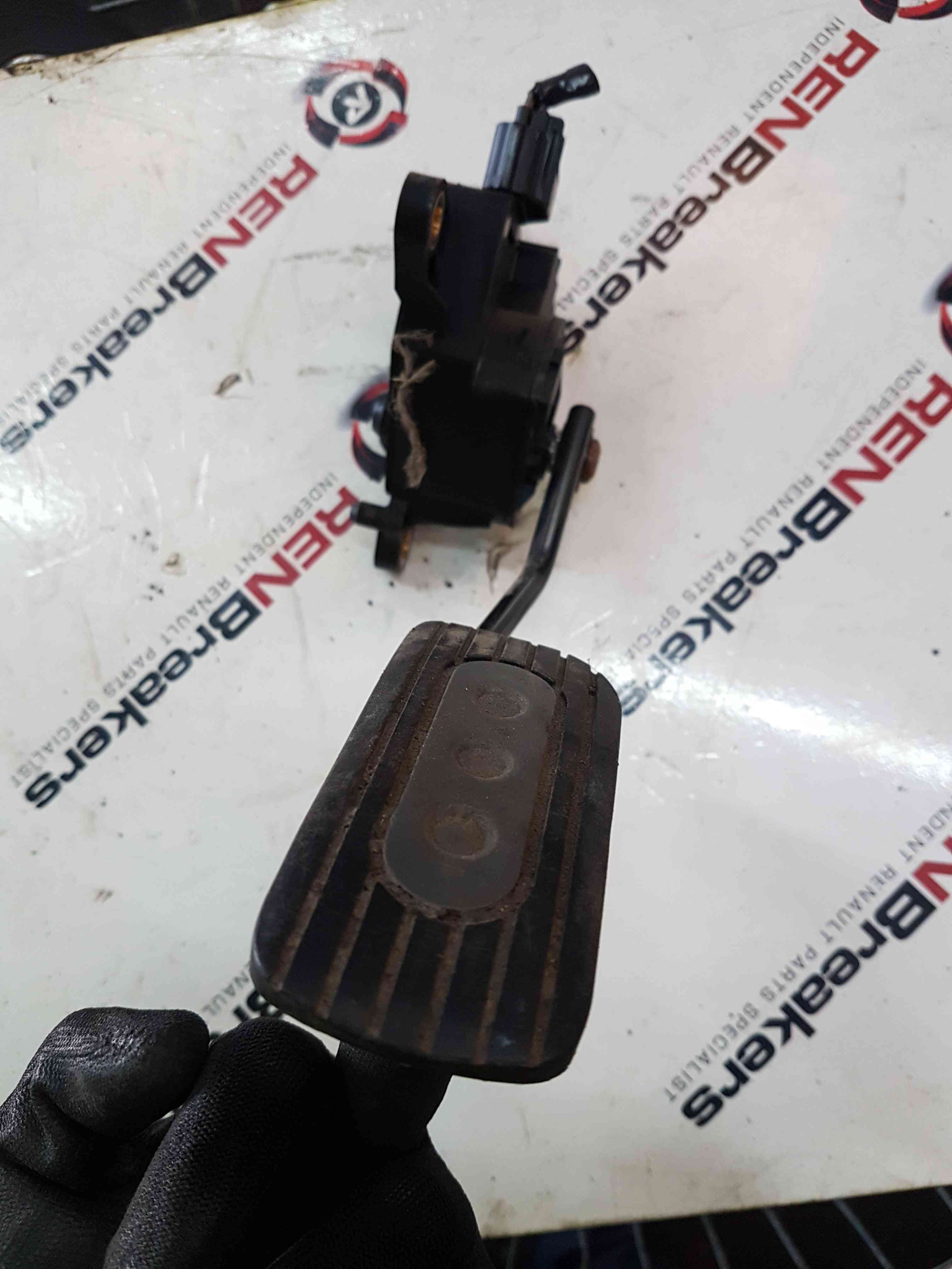 Thumb 3 Nissan Cube Z11 2002-2008 Accelerator Throttle Pedal