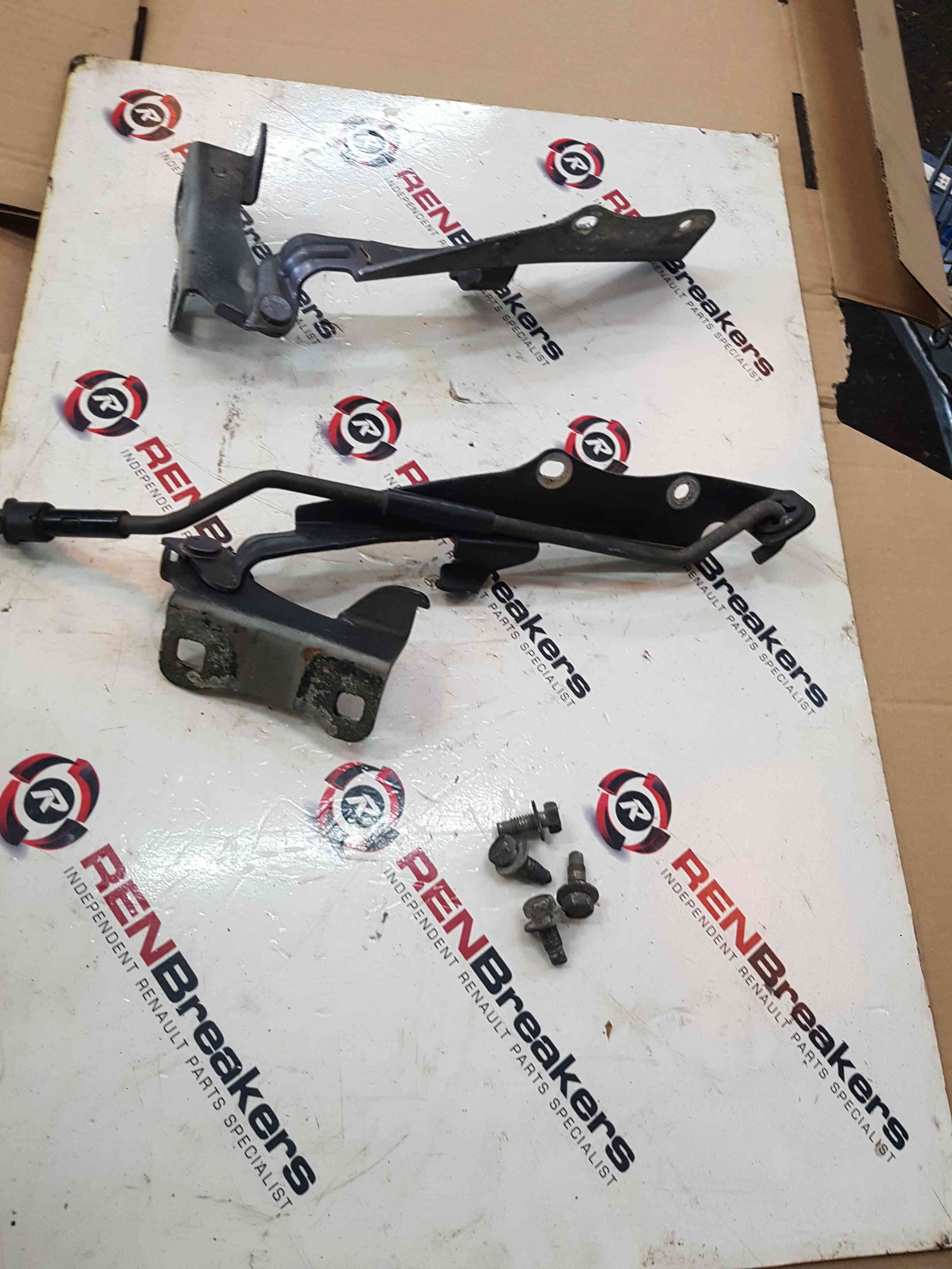 Thumb 4 Nissan Cube Z11 2002-2008 Bonnet Hinge Hinges + Catch BAR + Bolts