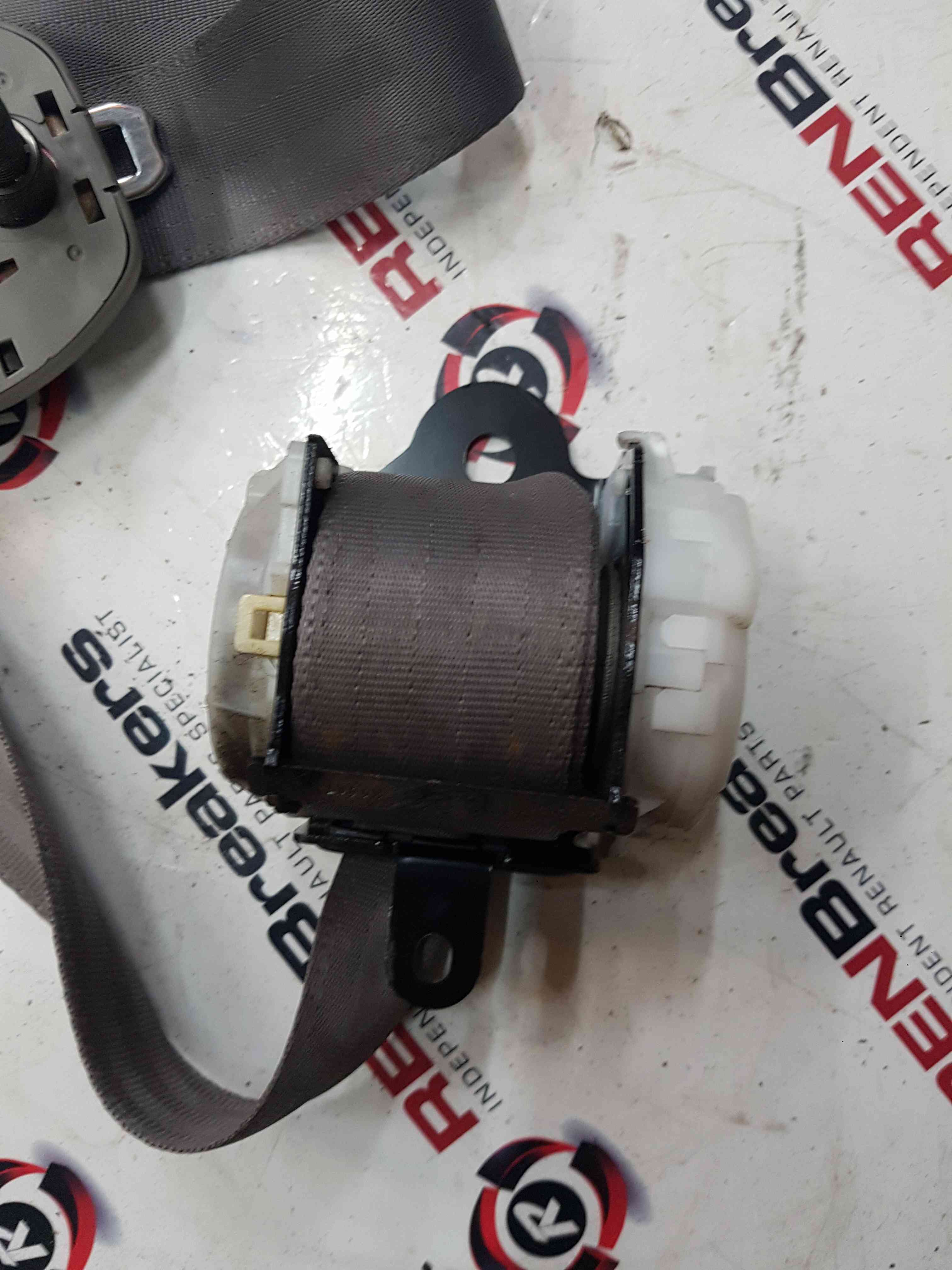 Thumb 2 Nissan Cube Z11 2002-2008 Driver OSR Rear Seat Belt