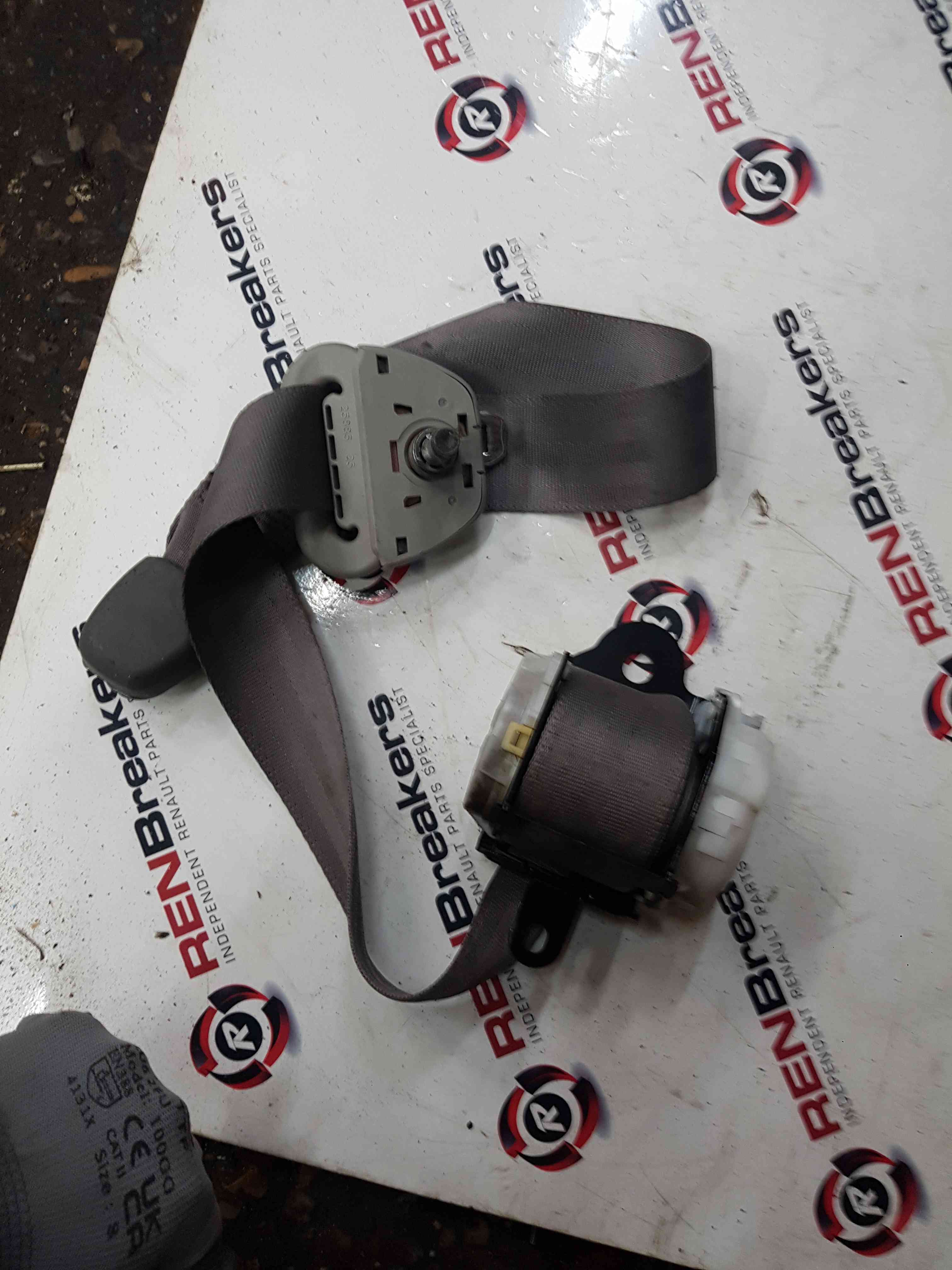 Thumb 5 Nissan Cube Z11 2002-2008 Driver OSR Rear Seat Belt