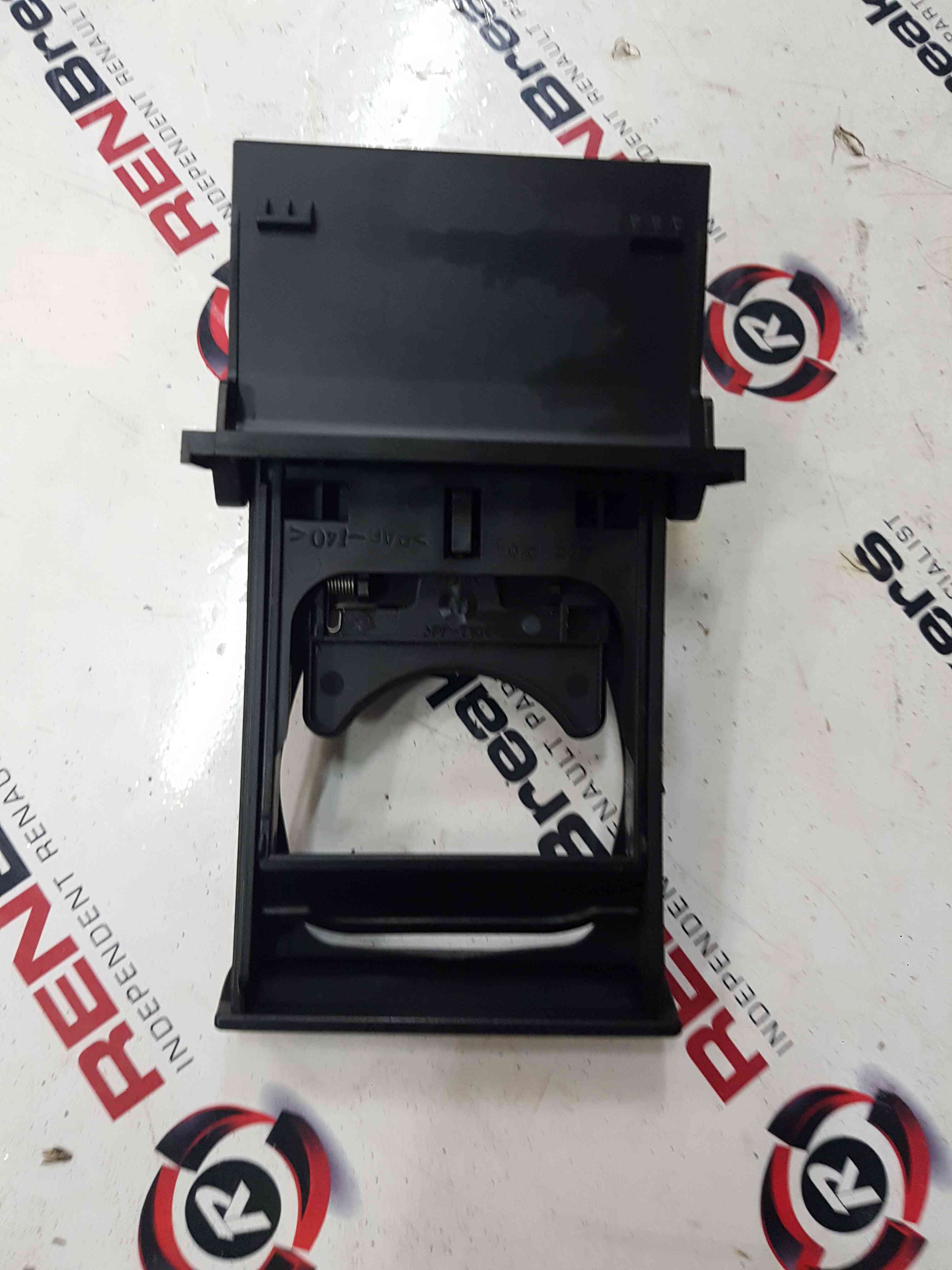Thumb 2 Nissan Cube Z11 2002-2008 Drivers OSF Front CUP Holder
