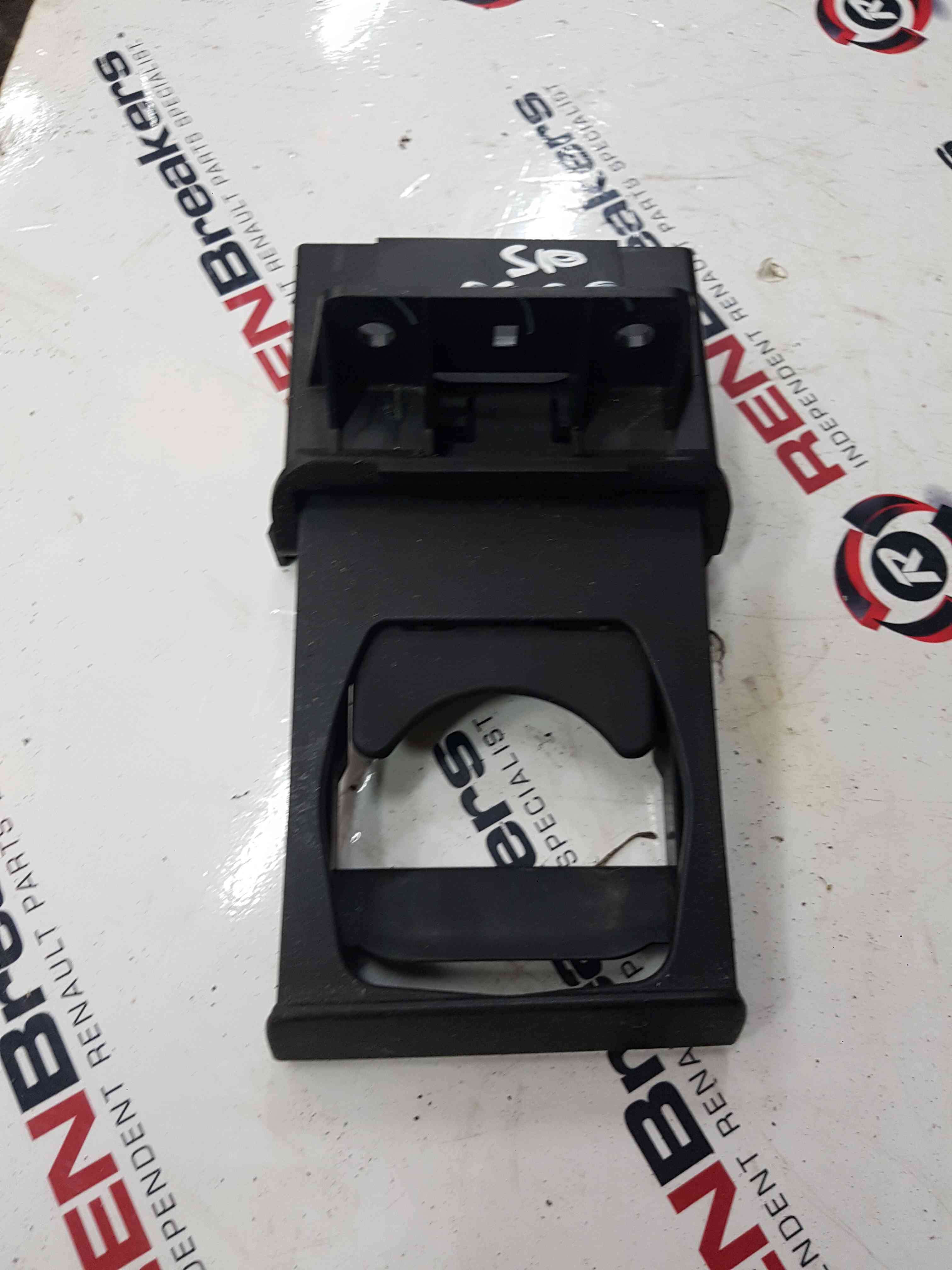 Thumb 4 Nissan Cube Z11 2002-2008 Drivers OSF Front CUP Holder