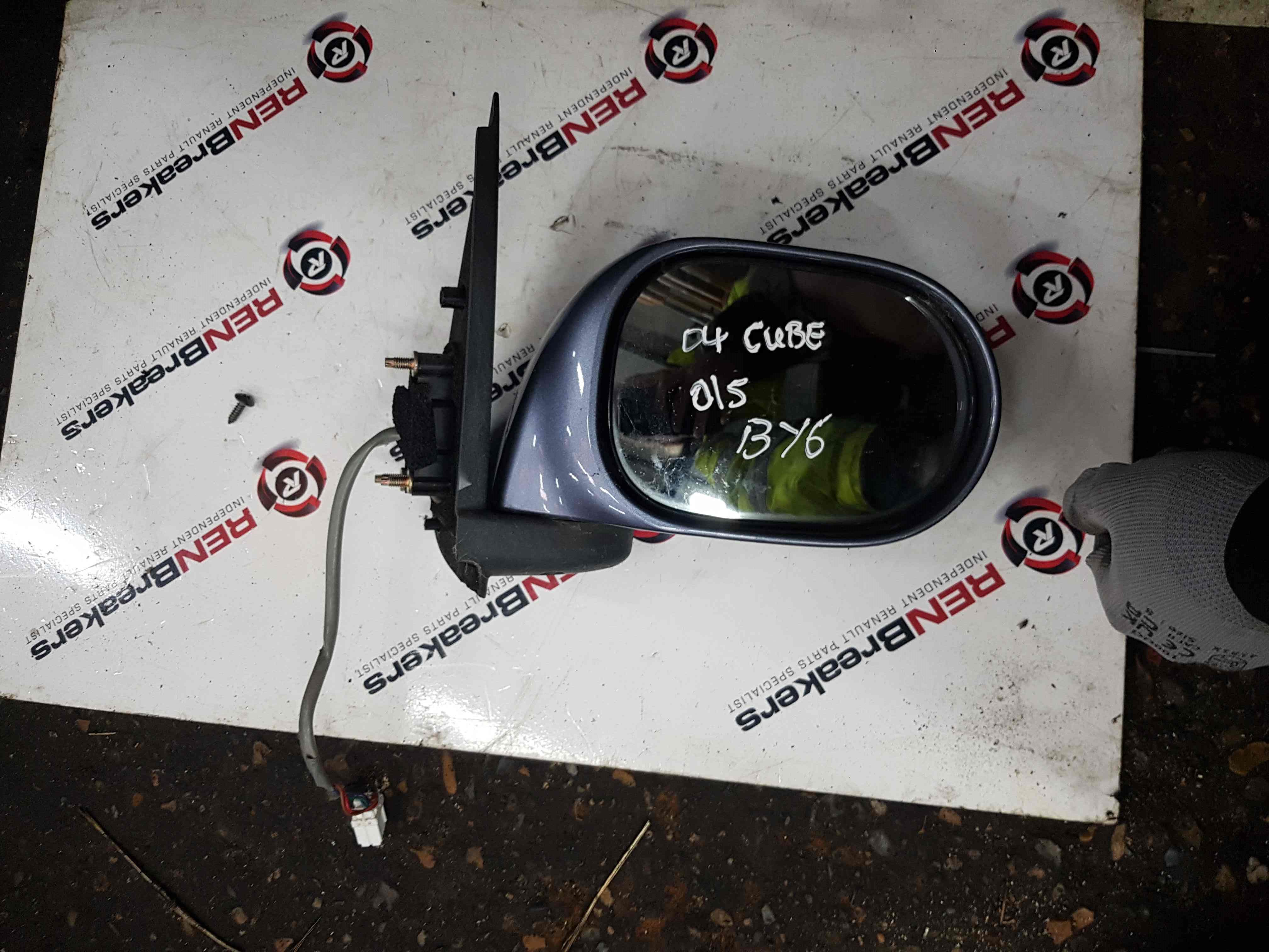 Thumb 6 Nissan Cube Z11 2002-2008 Drivers Os Wing Mirror Purple BY6 Folding