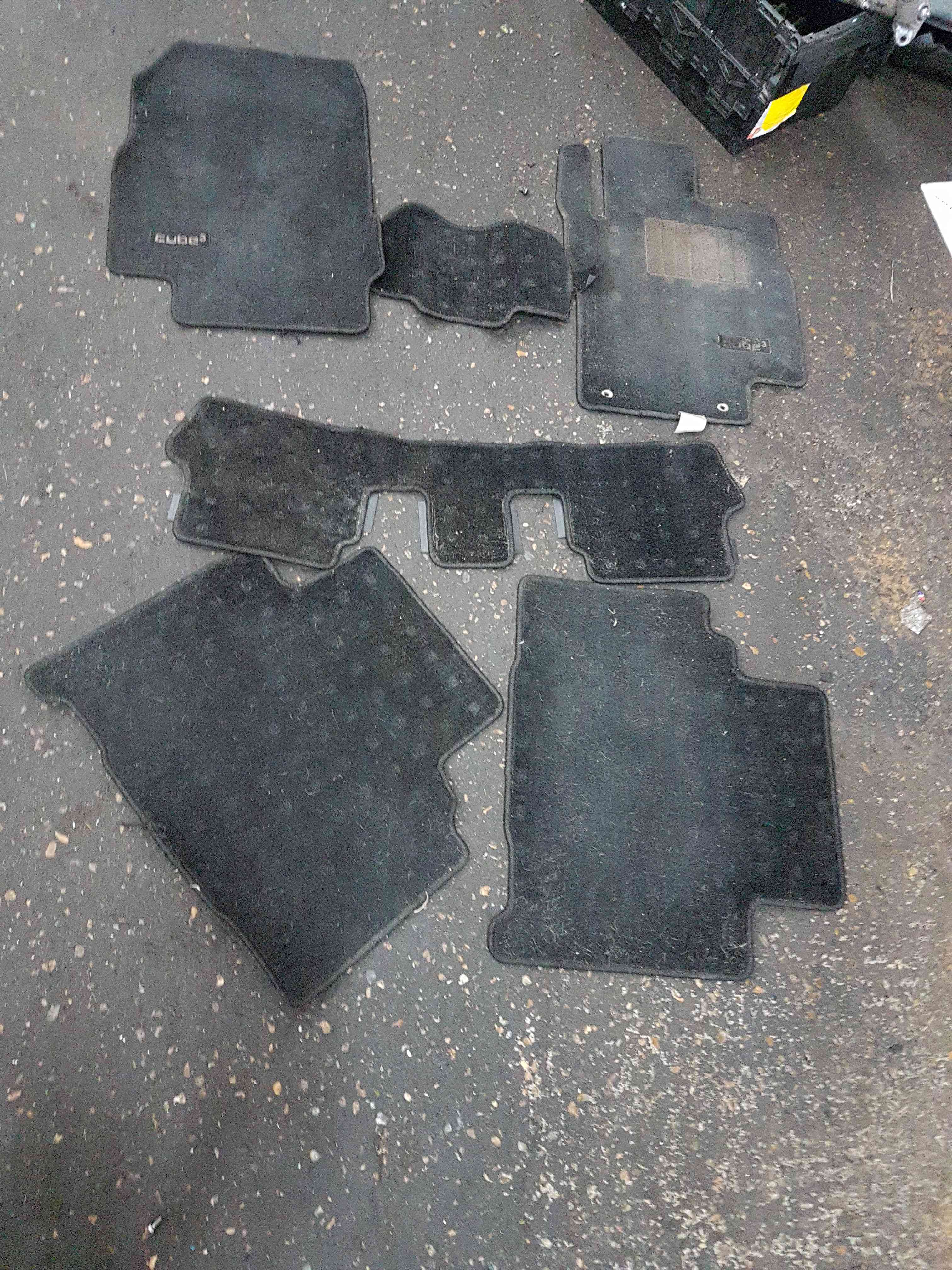 Thumb 9 Nissan Cube Z11 2002-2008 Floor Matts SET Front Middle Rear 