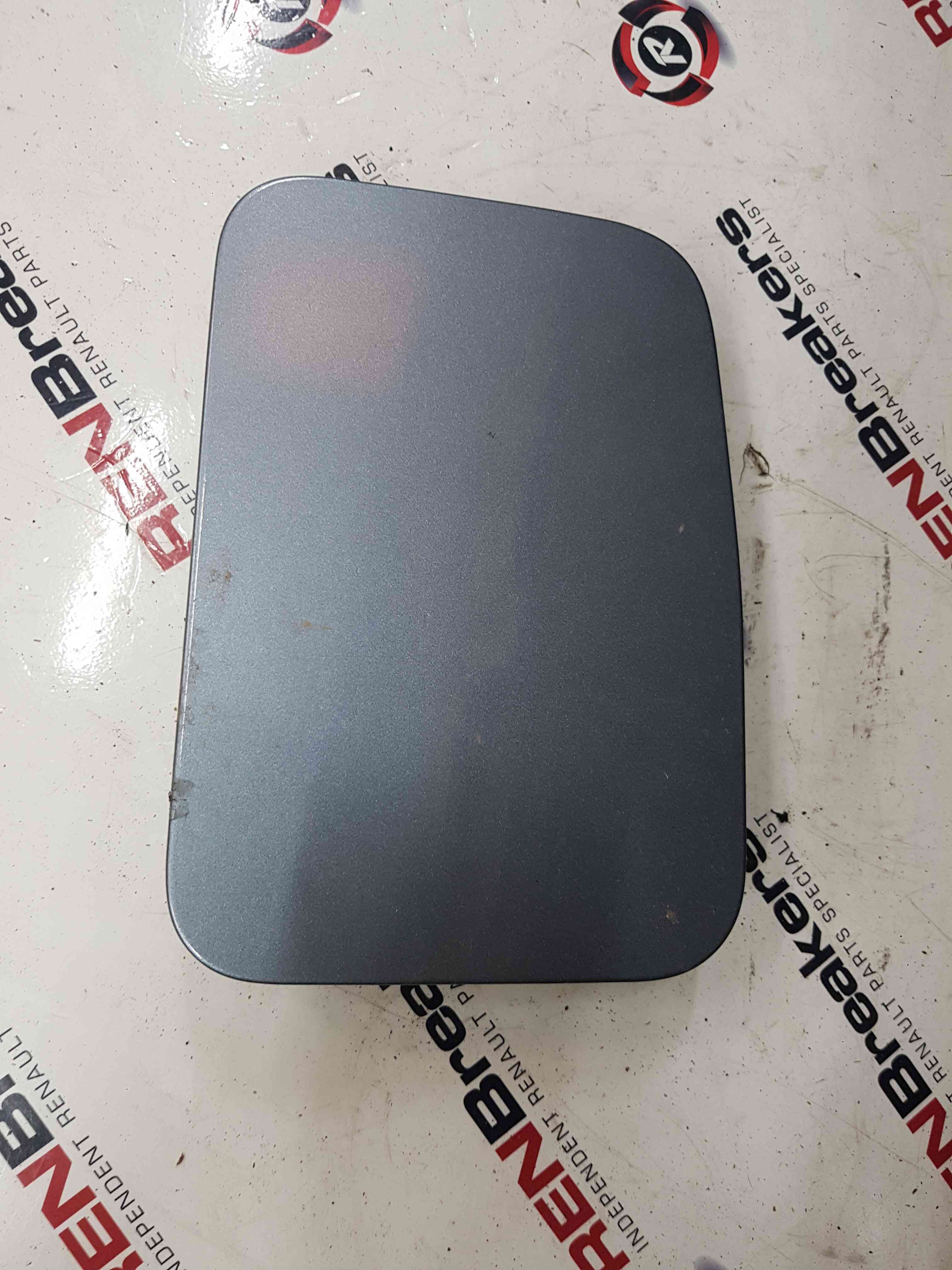Thumb 2 Nissan Cube Z11 2002-2008 Fuel Flap Purple BY6