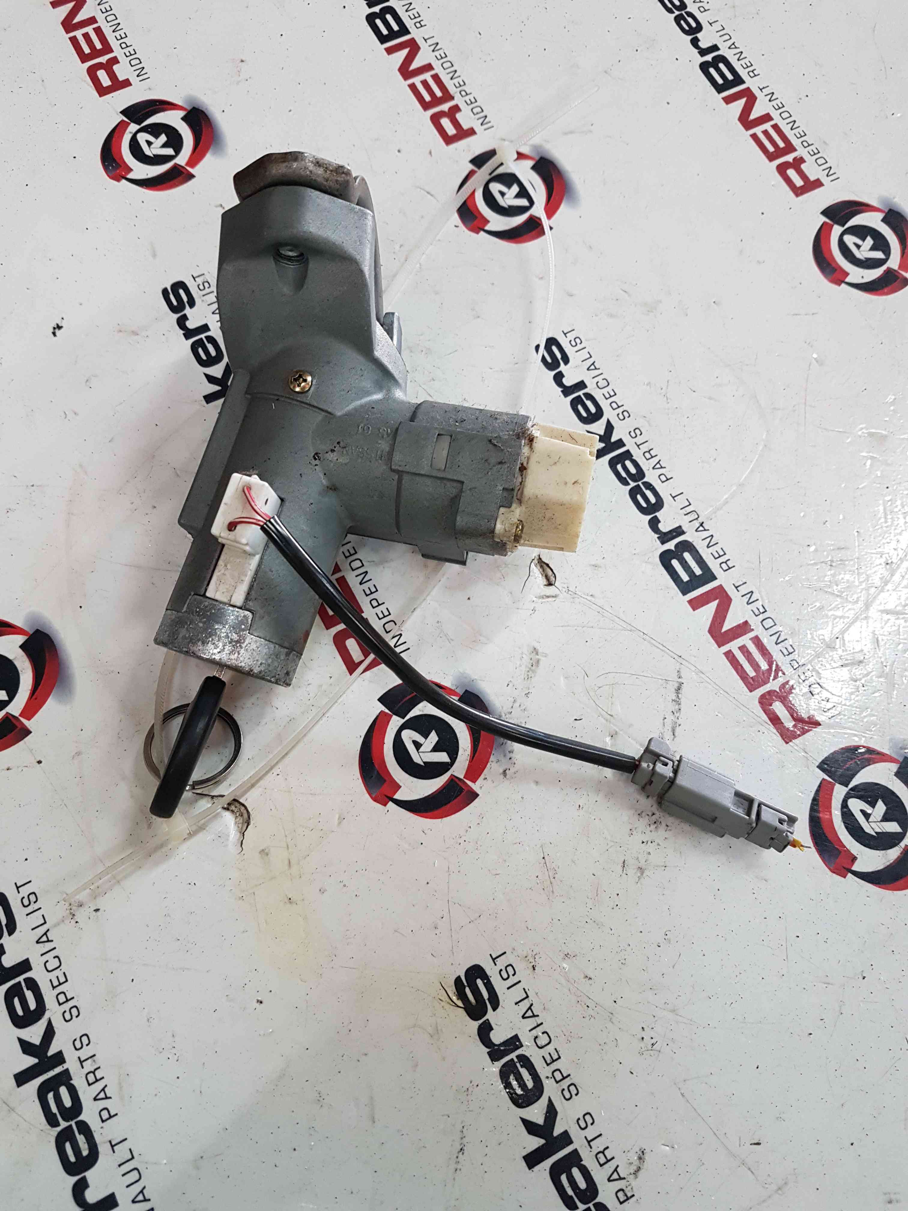 Thumb 2 Nissan Cube Z11 2002-2008 Ignition Barrel + KEY