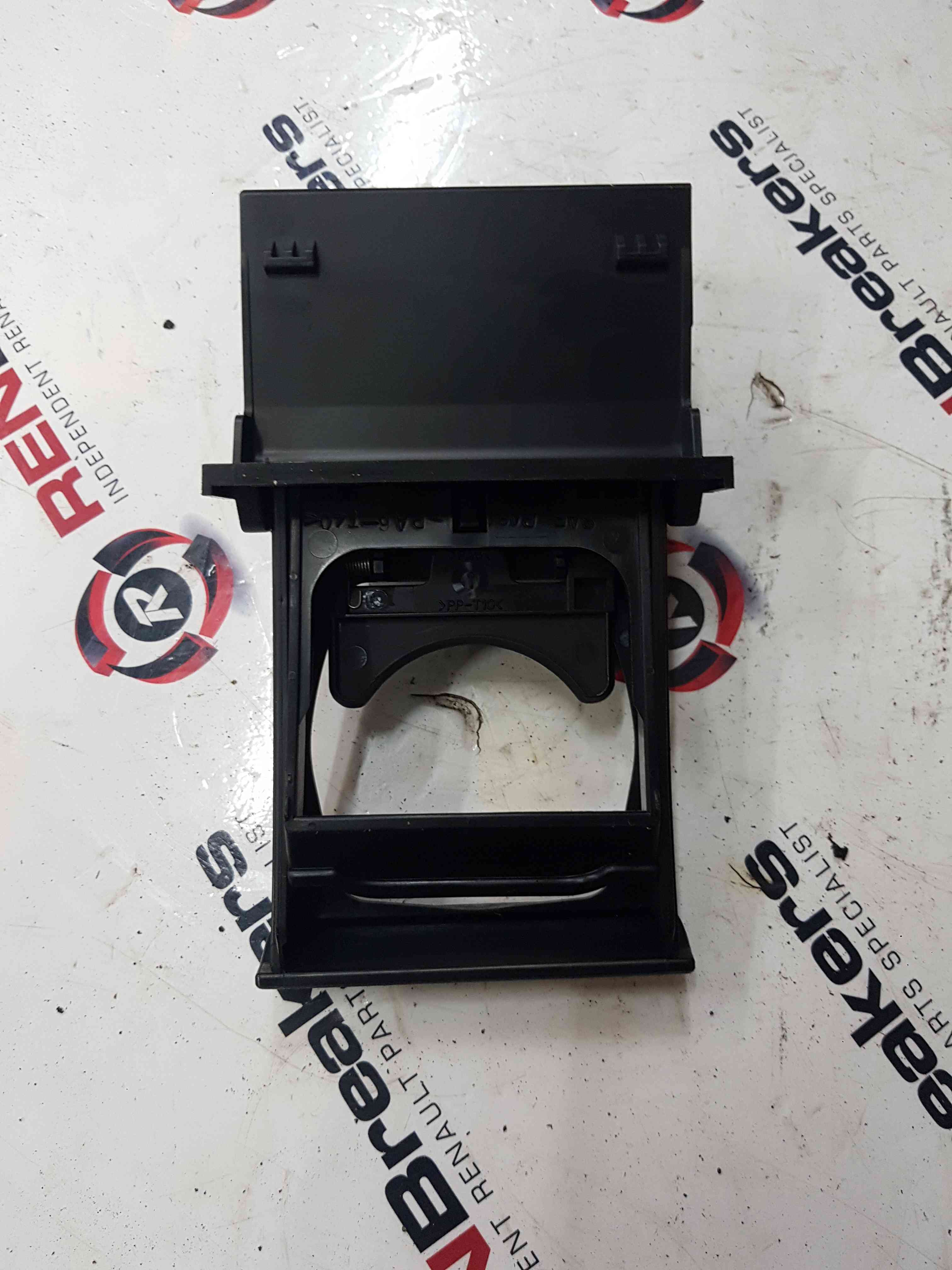 Thumb 3 Nissan Cube Z11 2002-2008 Passenger NSF Front CUP Holder