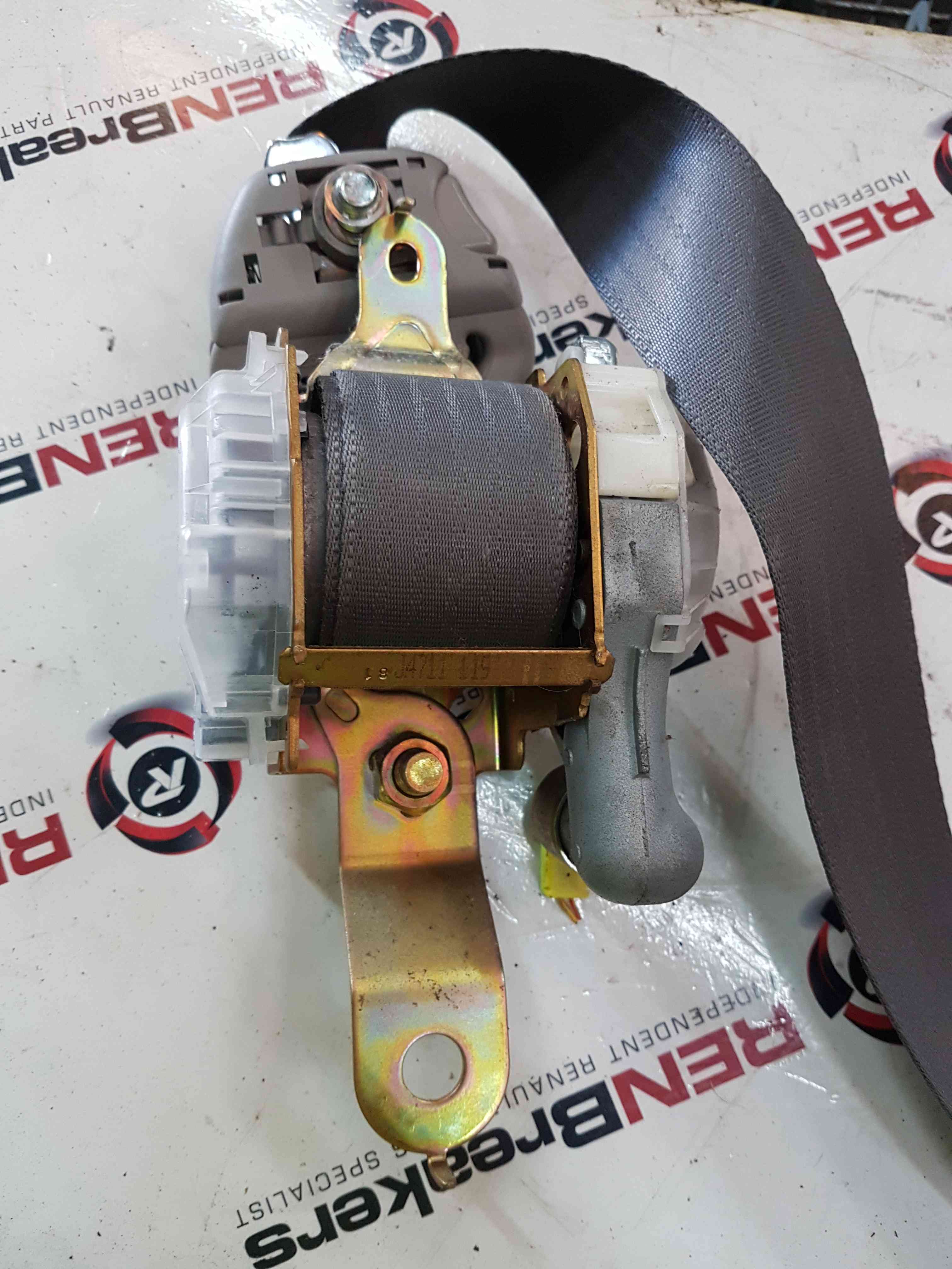 Thumb 8 Nissan Cube Z11 2002-2008 Passenger NSF Front Seat Belt