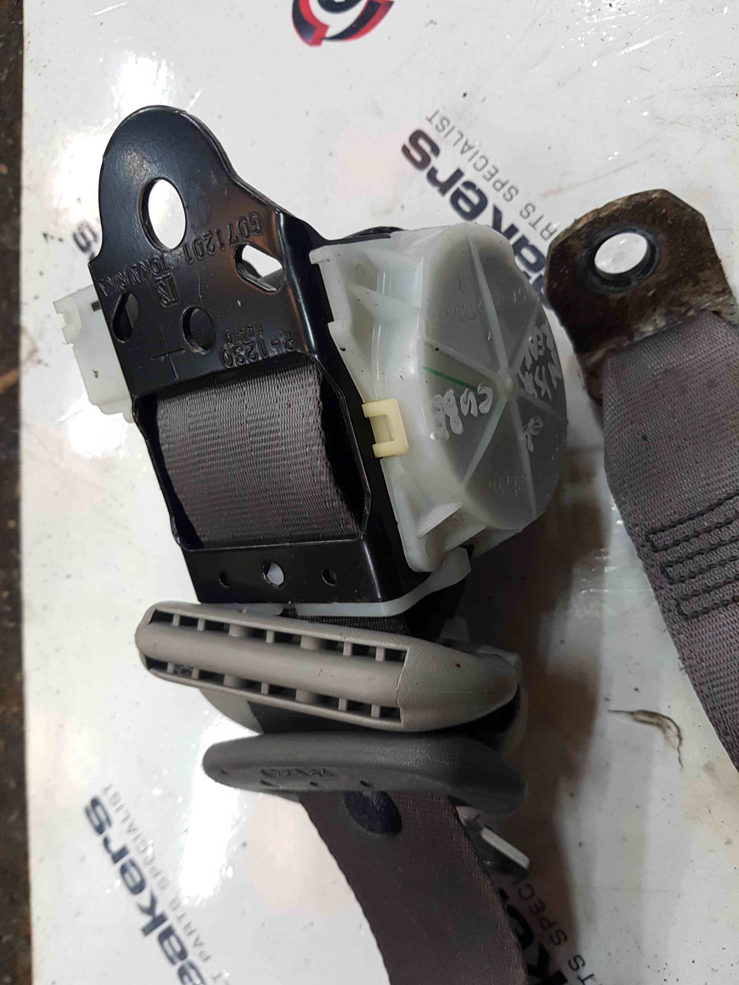 Thumb 2 Nissan Cube Z11 2002-2008 Passenger NSR Rear Boot Seat Belt