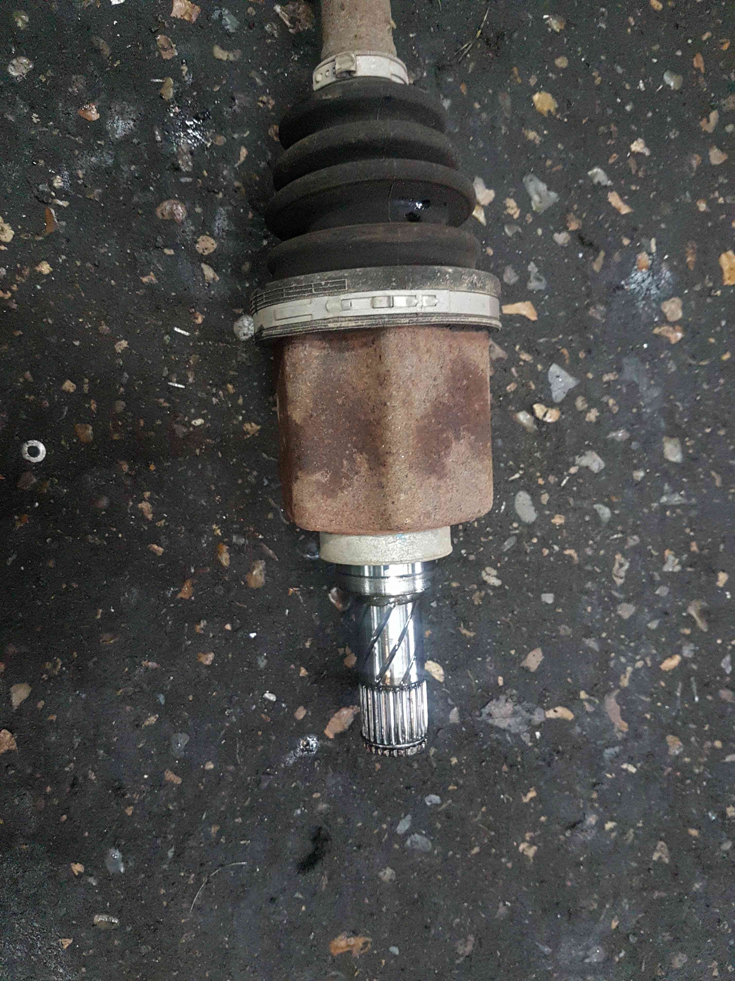 Thumb 4 Nissan Juke MK1 2010-2014 1.5 Diesel Passenger NSF Front Driveshaft