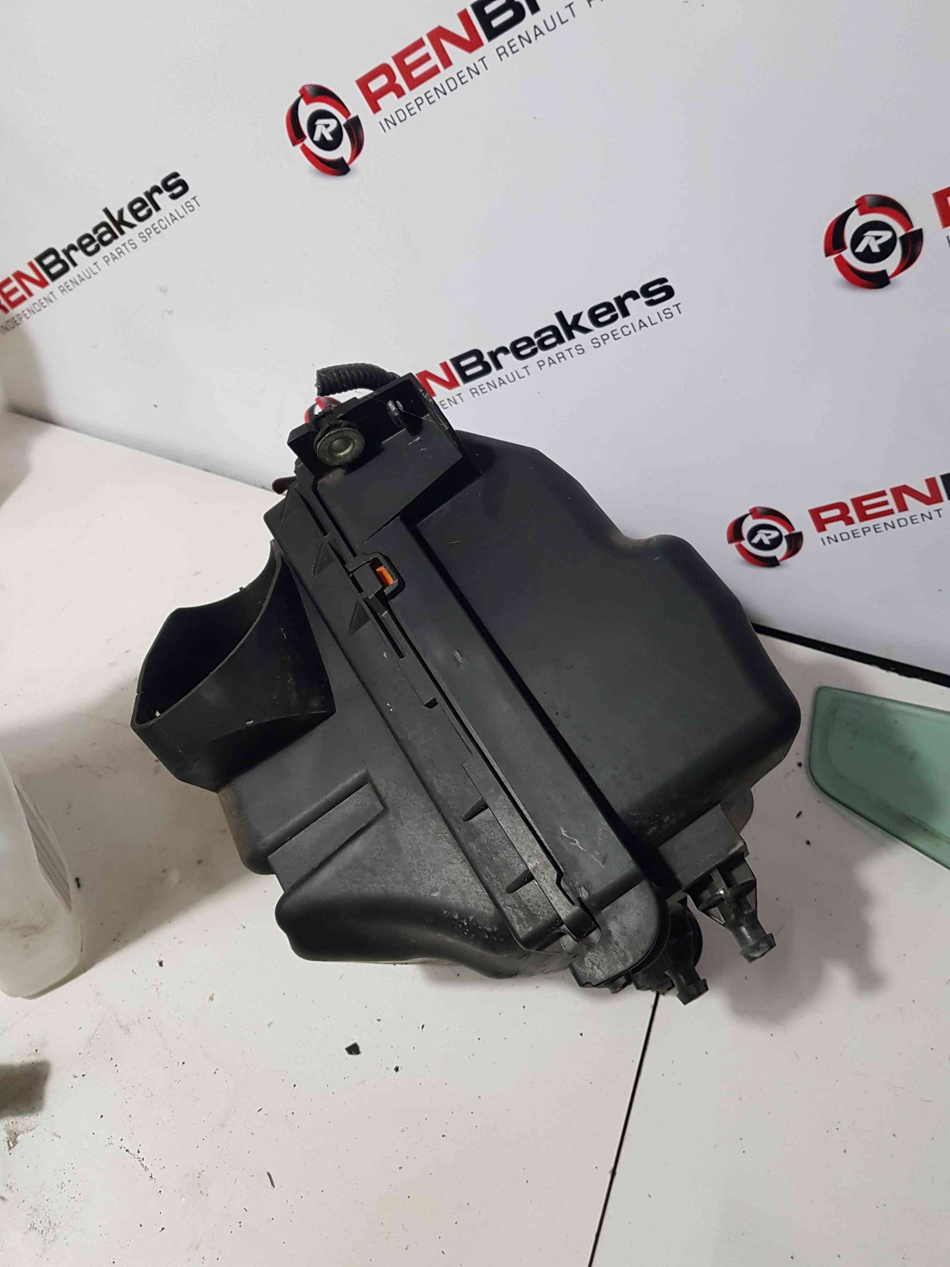 Thumb 4 Nissan Juke MK1 2010-2014 1.6 Petrol Airbox Filter Housing