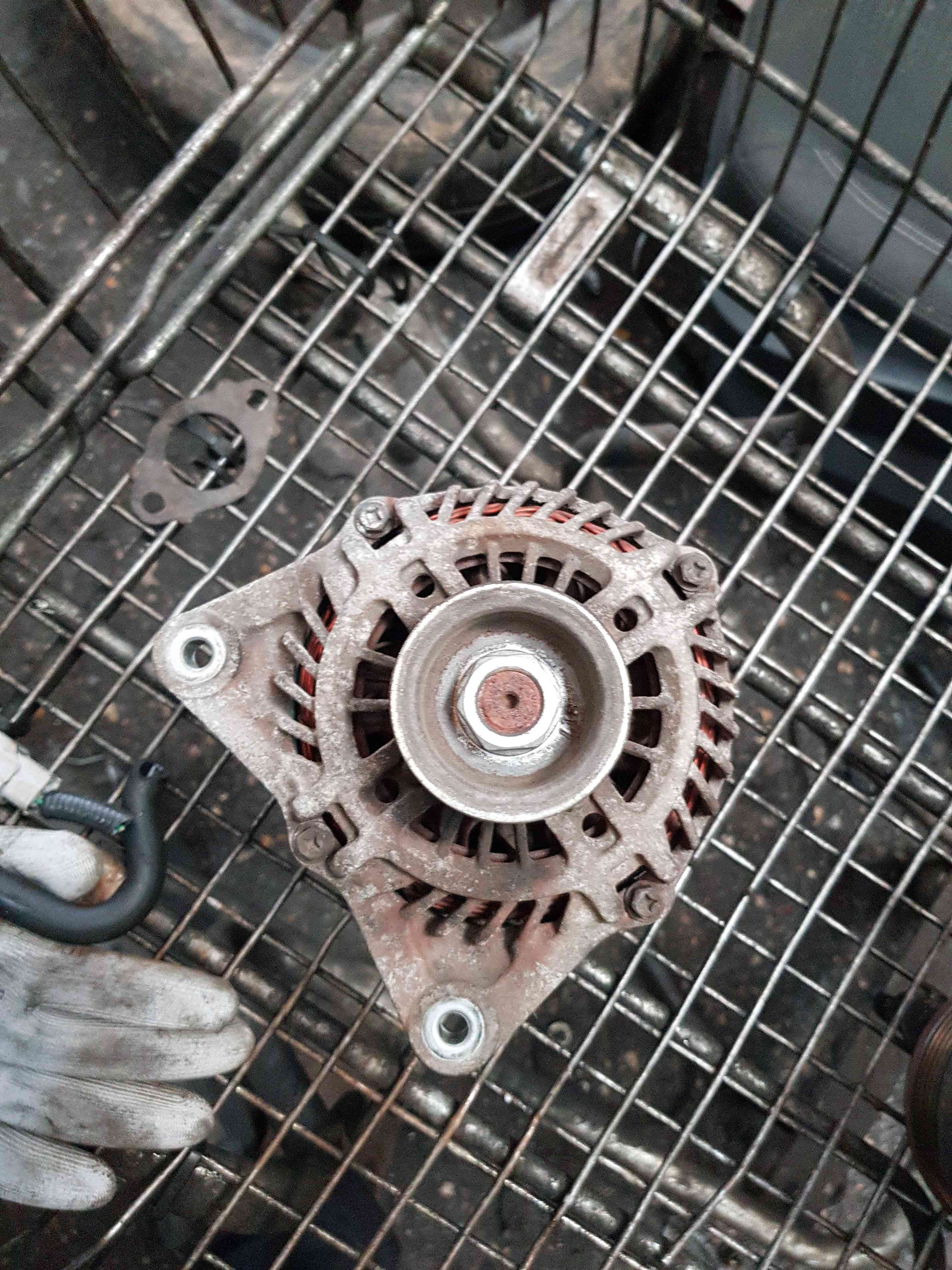 Thumb 3 Nissan Juke MK1 2010-2014 1.6 Petrol Alternator 231001KA1A