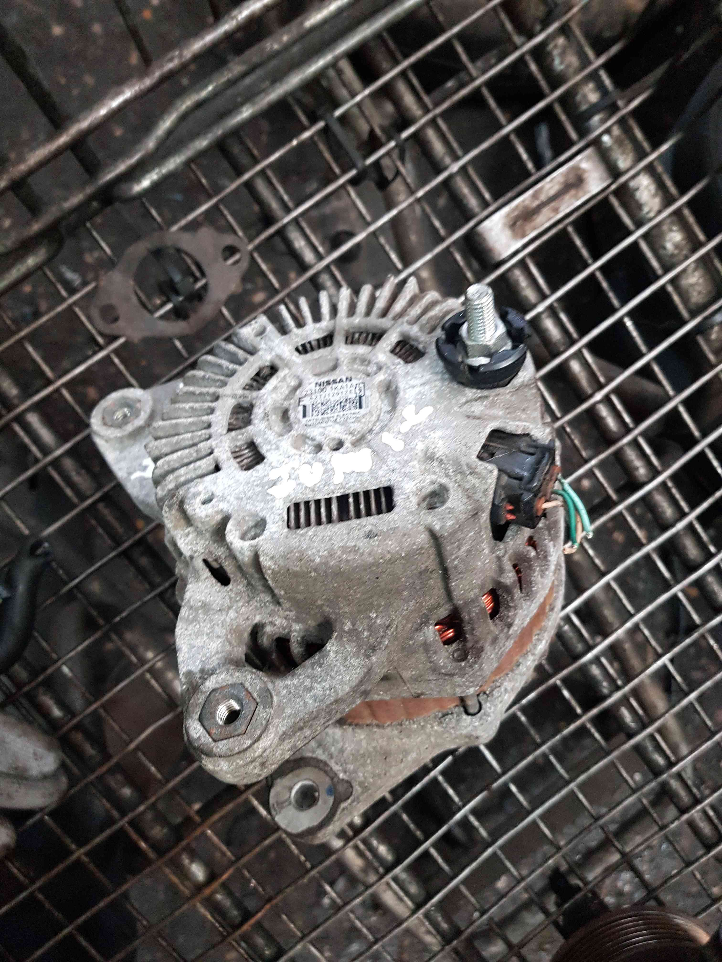 Thumb 4 Nissan Juke MK1 2010-2014 1.6 Petrol Alternator 231001KA1A