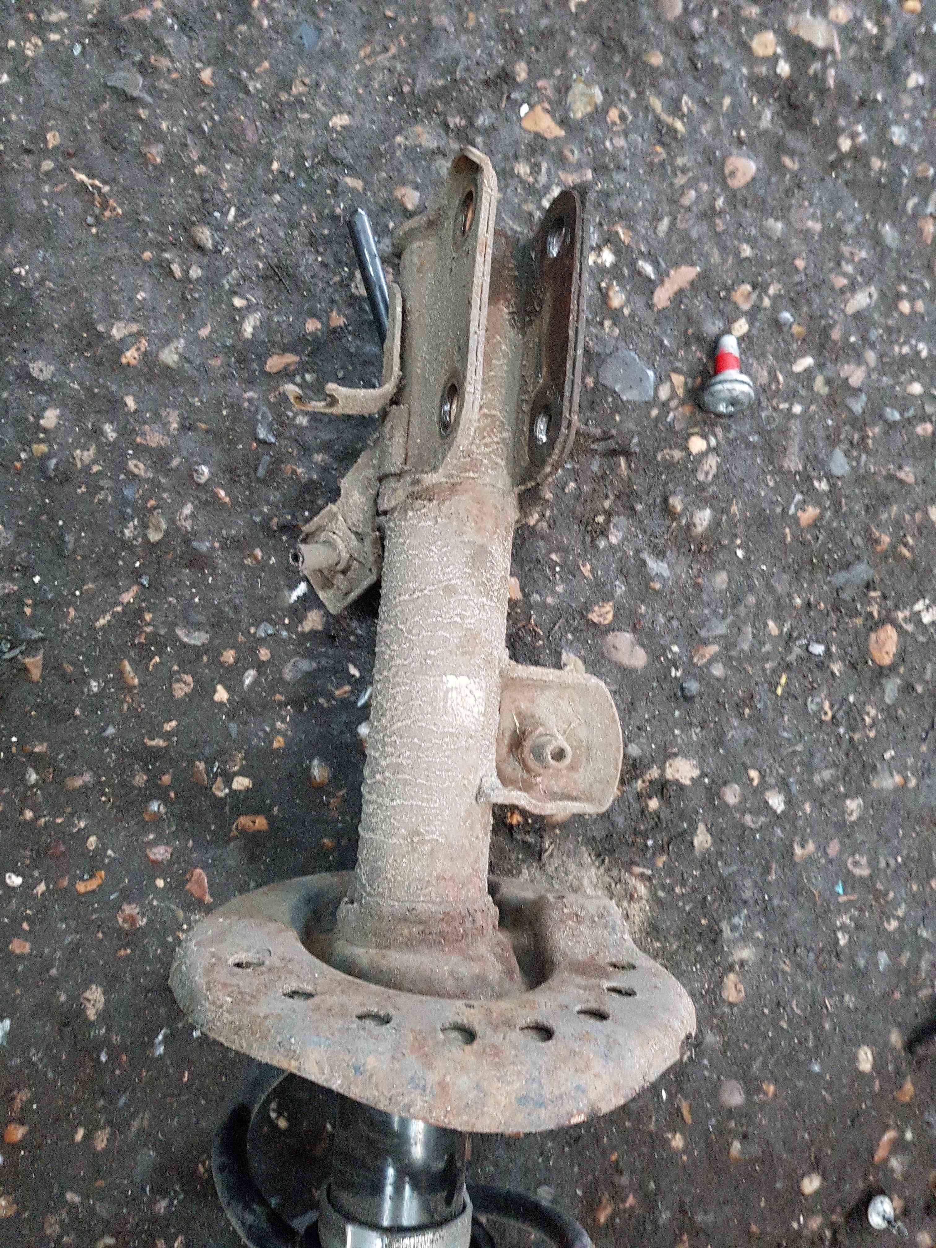 Thumb 3 Nissan Juke MK1 2010-2014 1.6 Petrol Drivers OSF Front Spring Suspension Strut