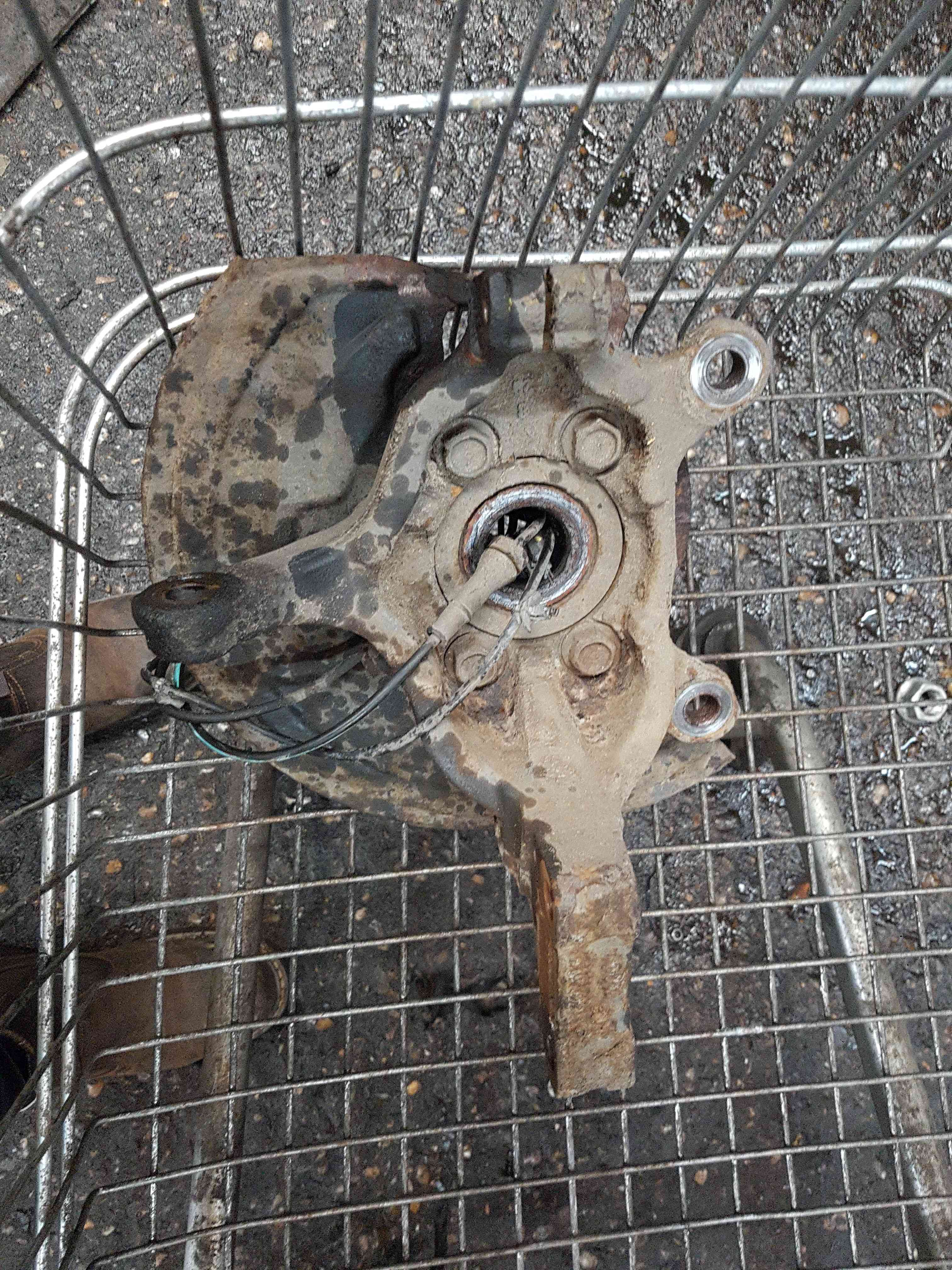 Thumb 2 Nissan Juke MK1 2010-2014 1.6 Petrol Drivers OSF Front Wheel HUB